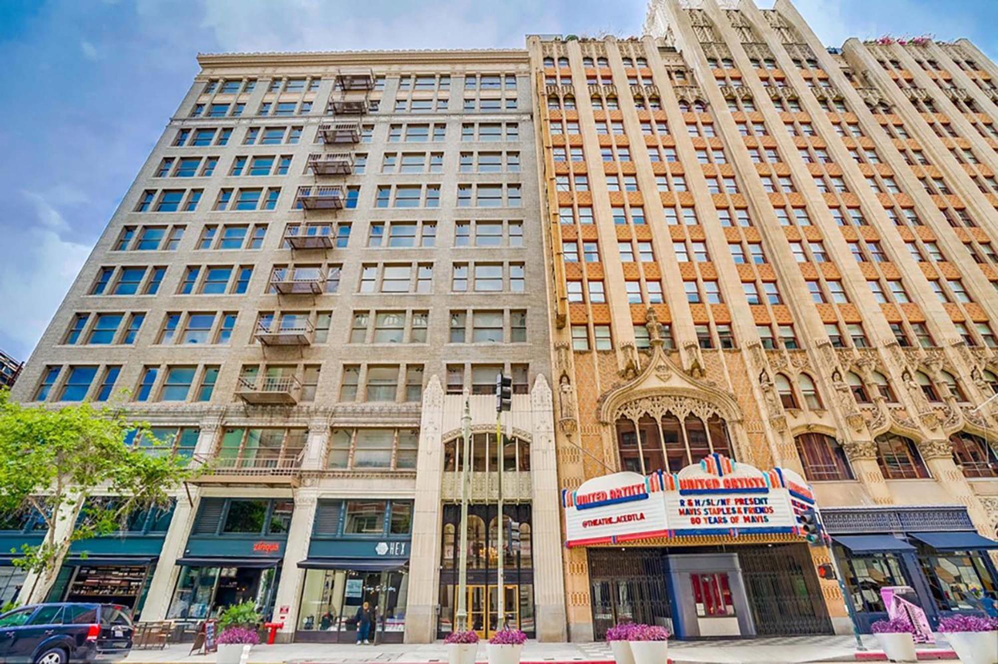 Apartment Downtown La's Requested Property, Sleeps 4 With Free Parking! *