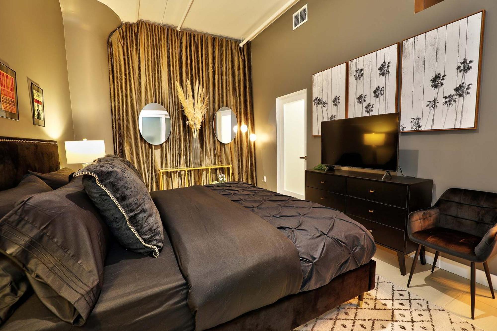 Downtown La's Requested Property, Sleeps 4 With Free Parking! Los Angeles