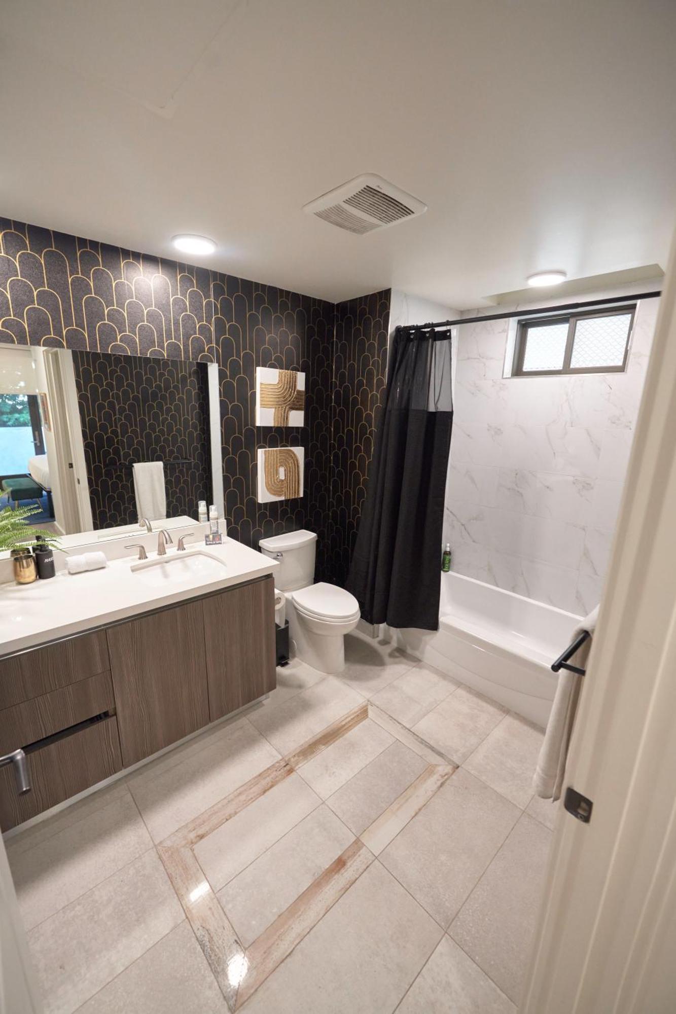 Apartment Cozy 2br Sleeps 6 Los Angeles