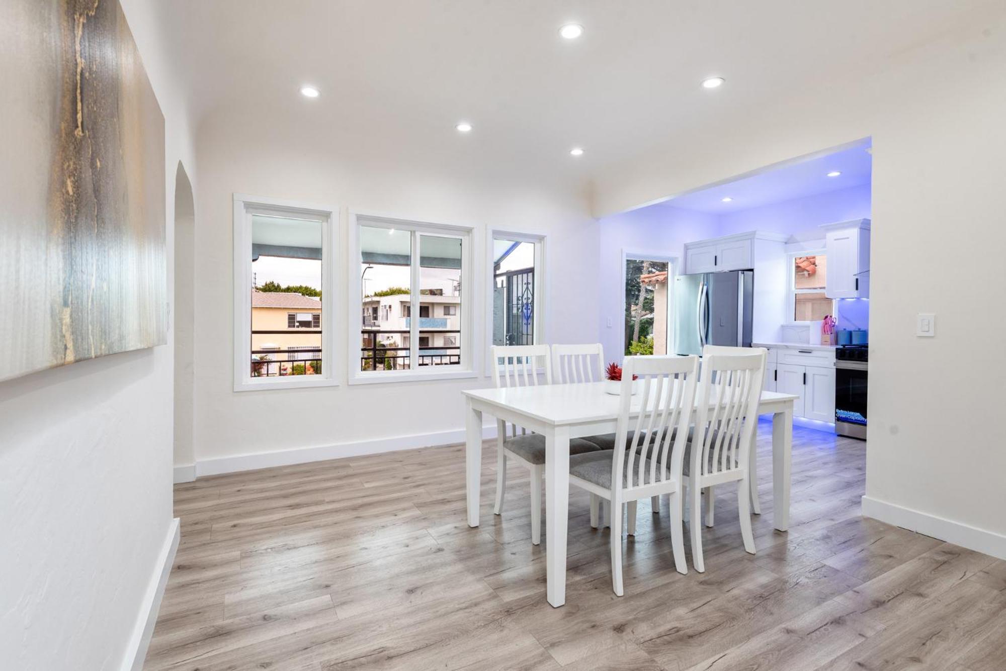 Modern 3br With Jacuzzi, Line Amenities Apartment Los Angeles