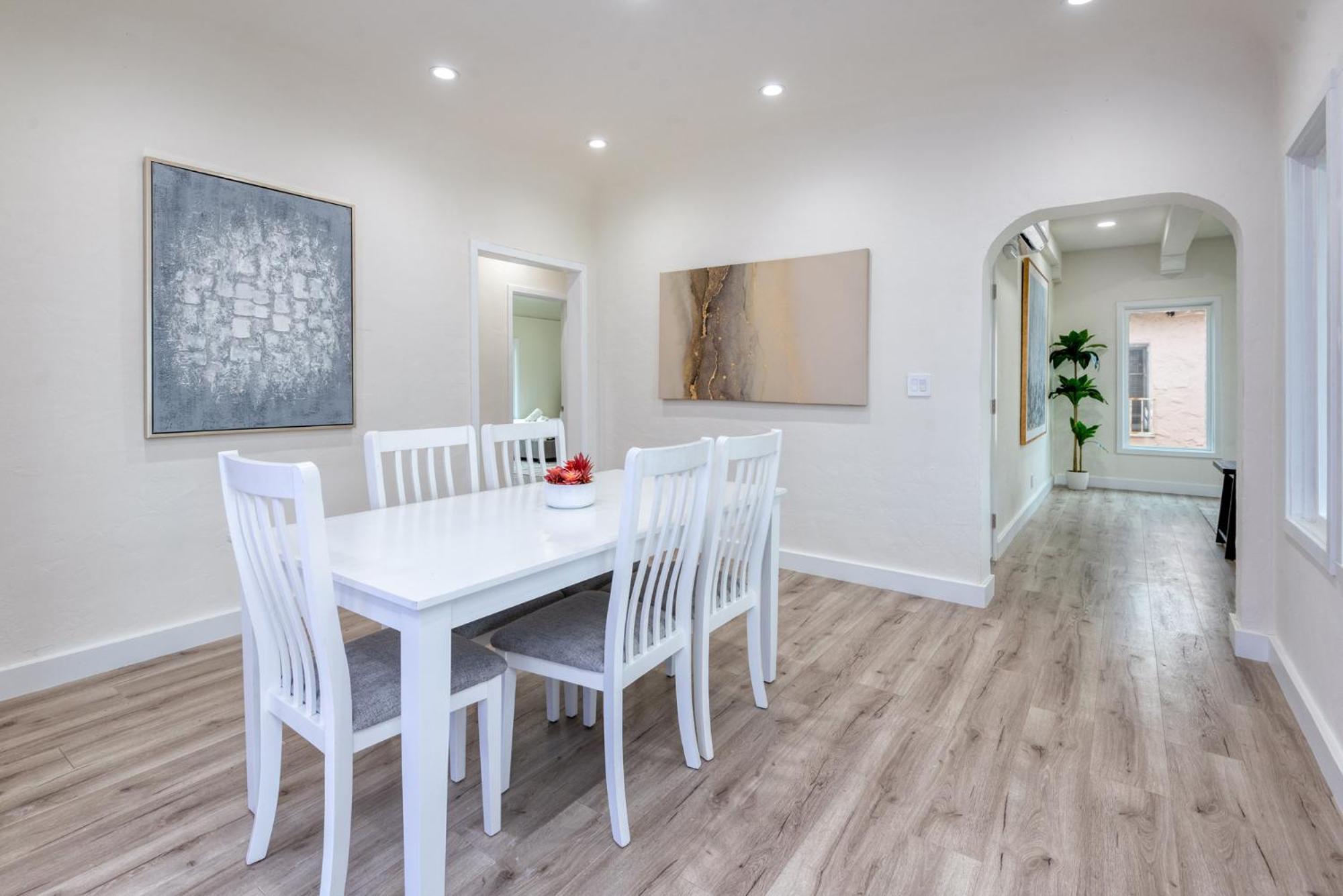 Apartment Modern 3br With Jacuzzi, Line Amenities Los Angeles
