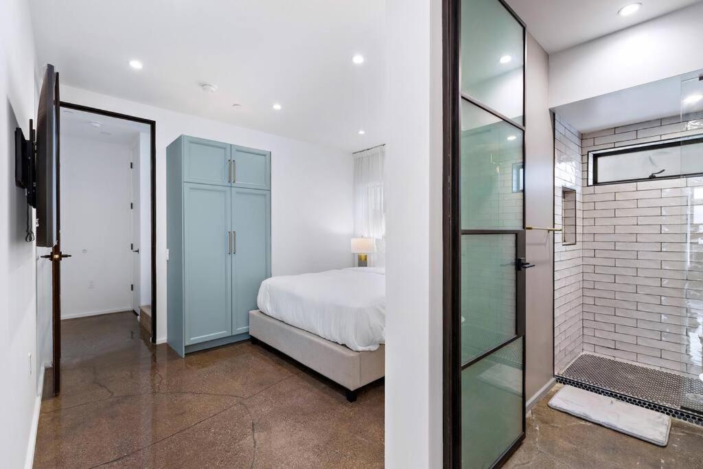 Apartment Spacious 4br Townhouse With Free Parking And Rooftop