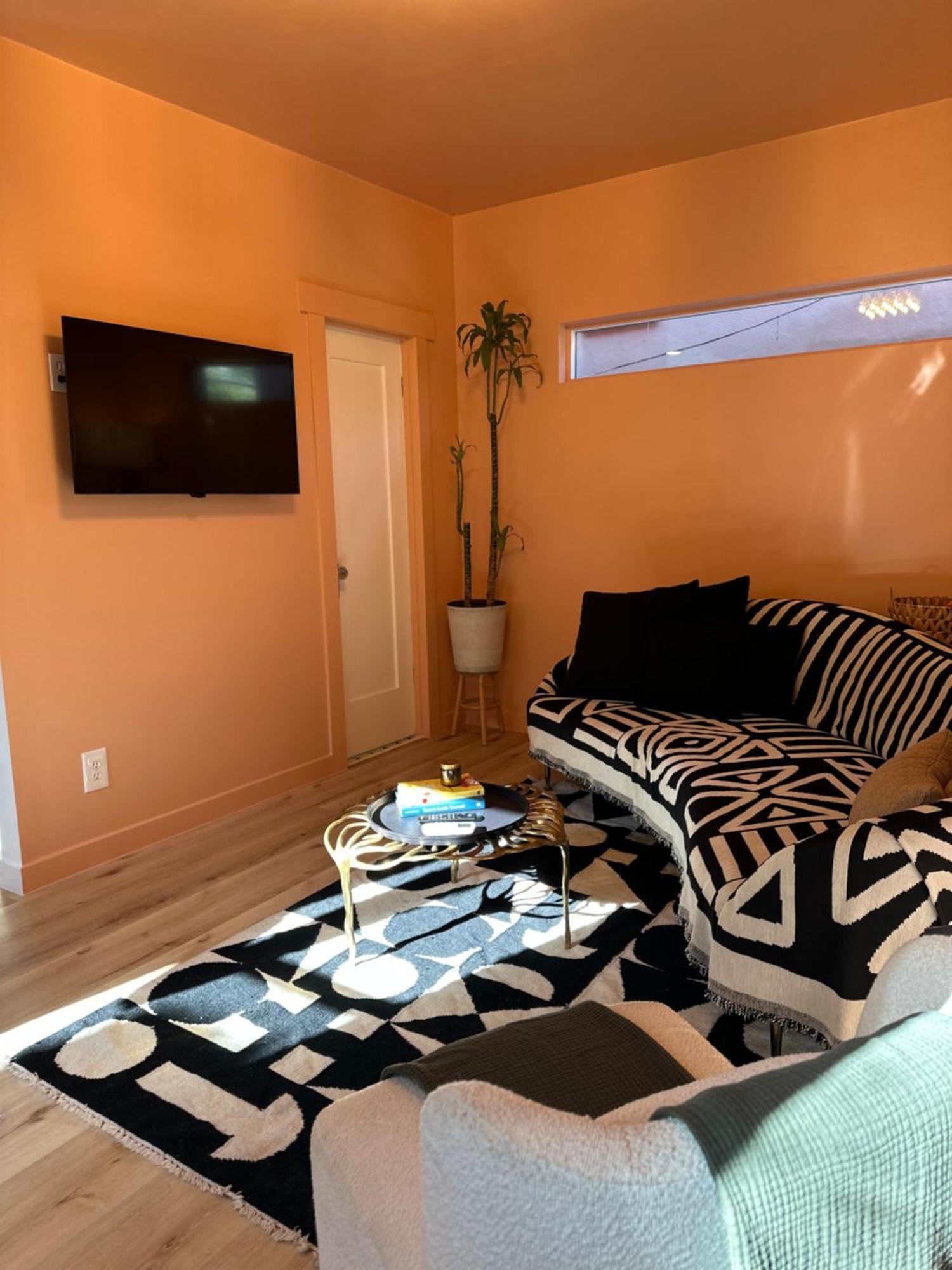 Modern, Remodeled Echo Park House-walk To Sunset Blvd, Dodgers Stadium, Shops, Bars, Restaurants, Lake, Concerts Los Angeles