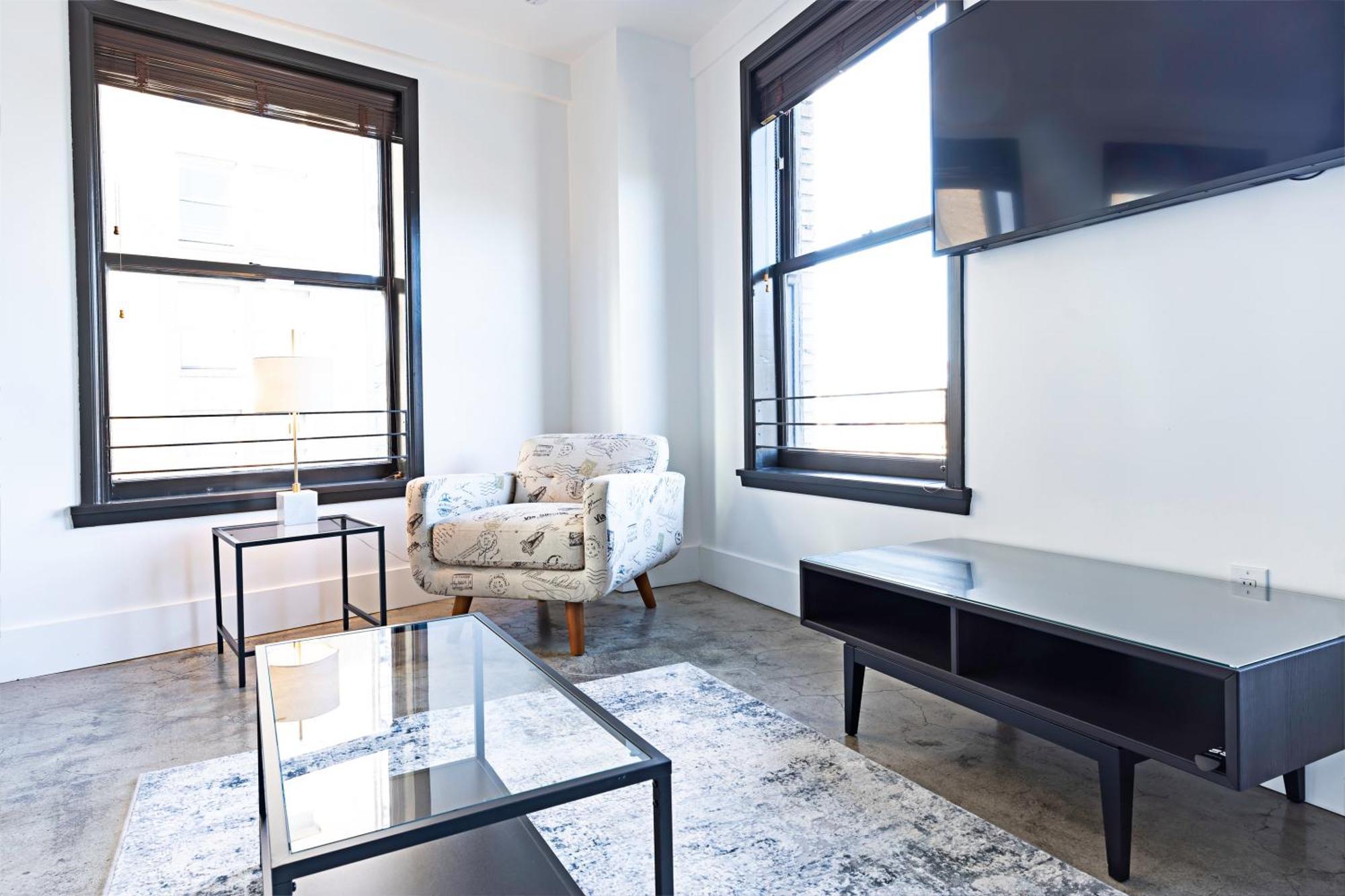 Gorgeous 2-bedroom 2-bathroom Apartment