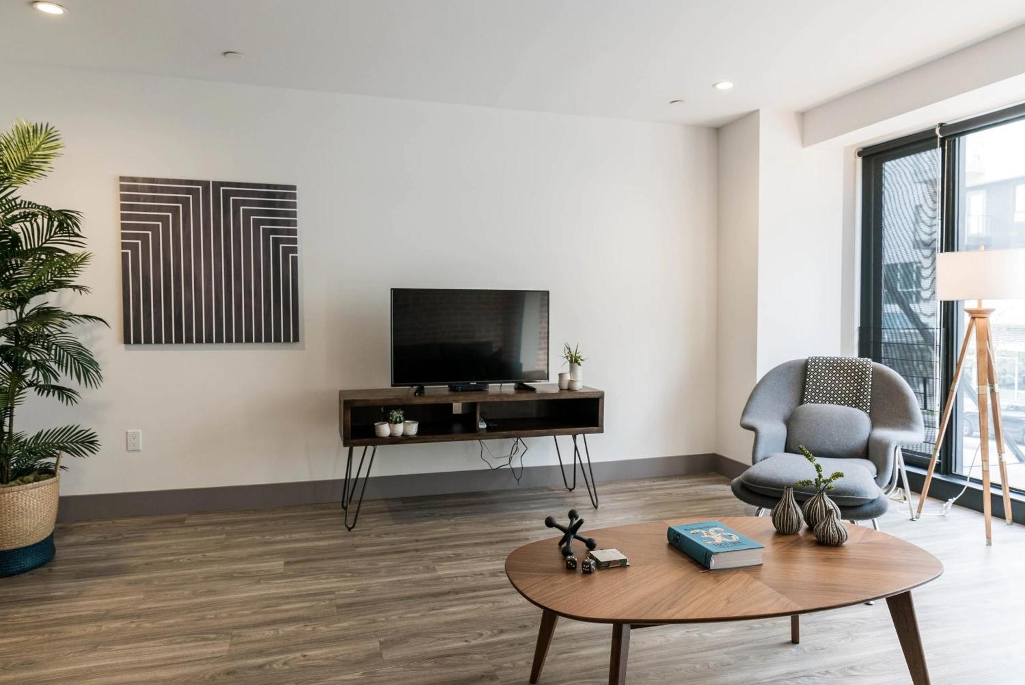 Abode Angeles - Downtown South Park Los Angeles