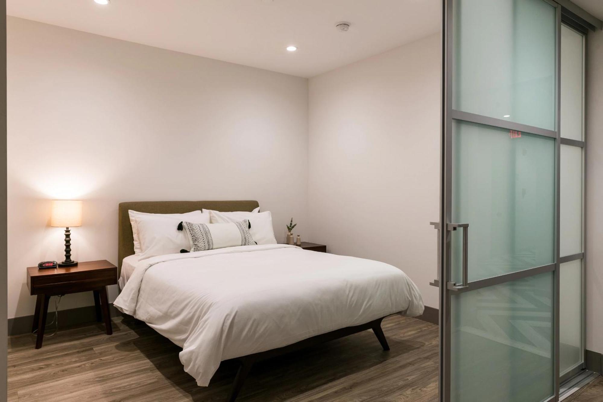 Abode Angeles - Downtown South Park Aparthotel 4*