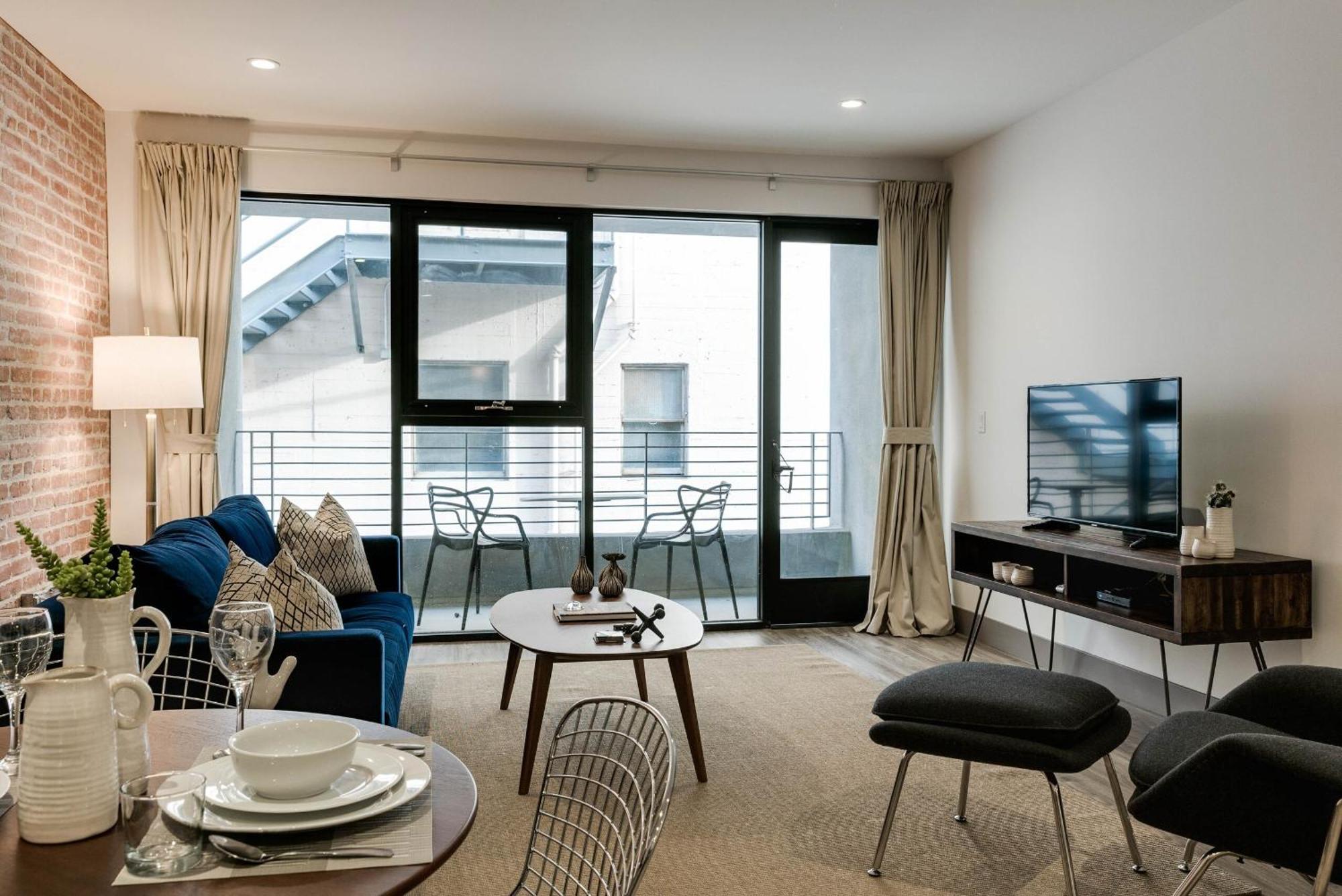 Abode Angeles - Downtown South Park 4*