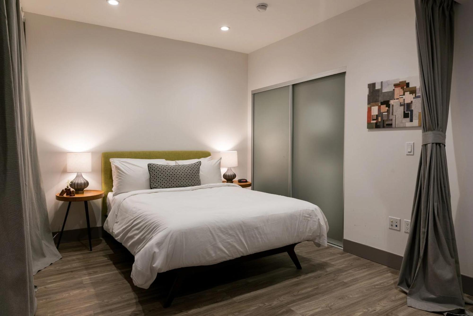 Abode Angeles - Downtown South Park Aparthotel 4*