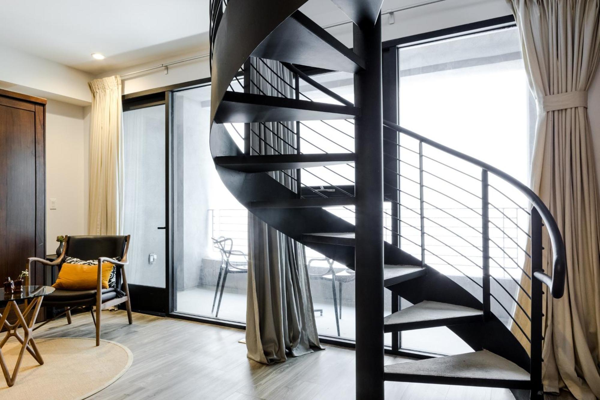 Abode Angeles - Downtown South Park Aparthotel