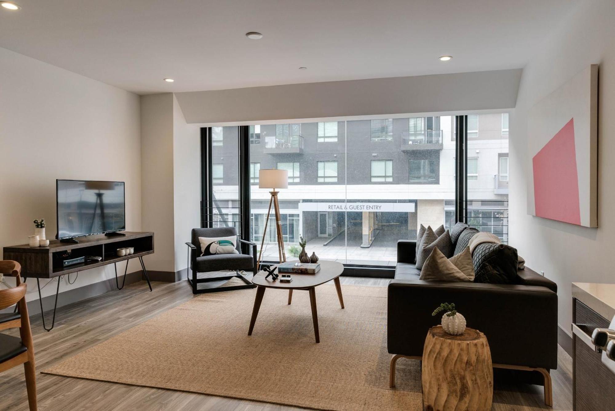 Abode Angeles - Downtown South Park Aparthotel 4*