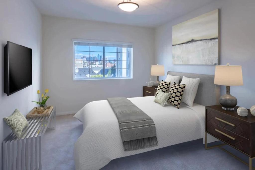 Apartment In La - 1br With Free Parking, Laundry, Pool *