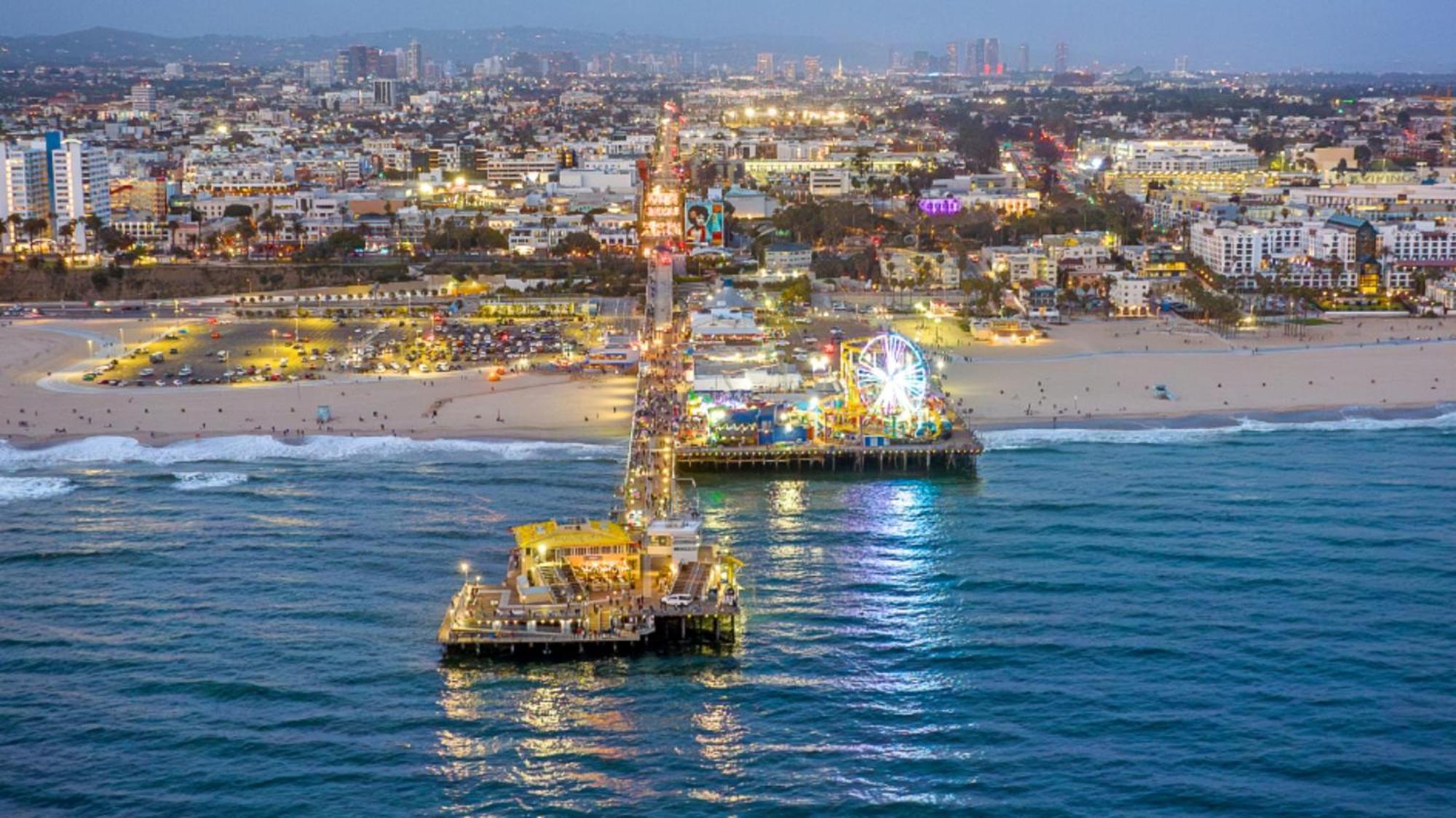 Beachside Studio, Walk To Santa Monica & Pier I Free Parking! * Los Angeles