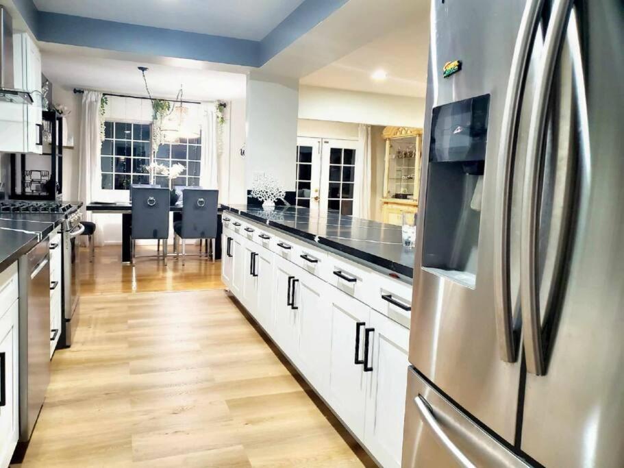 Holiday home Stylish Ranch With Gorgeous Swimming Pool & Piano