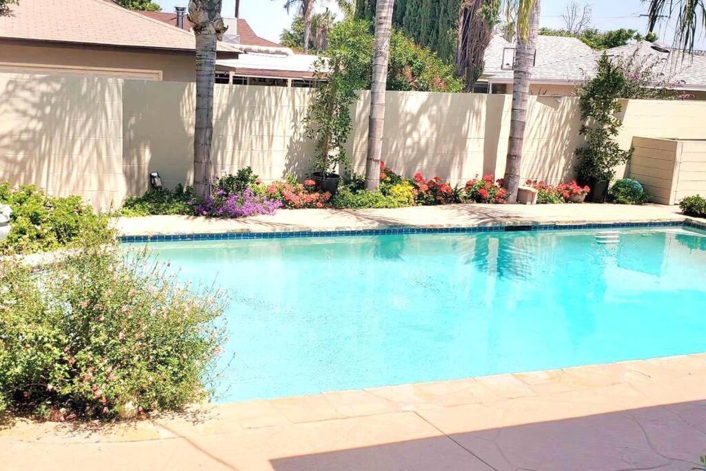 Stylish Ranch With Gorgeous Swimming Pool & Piano