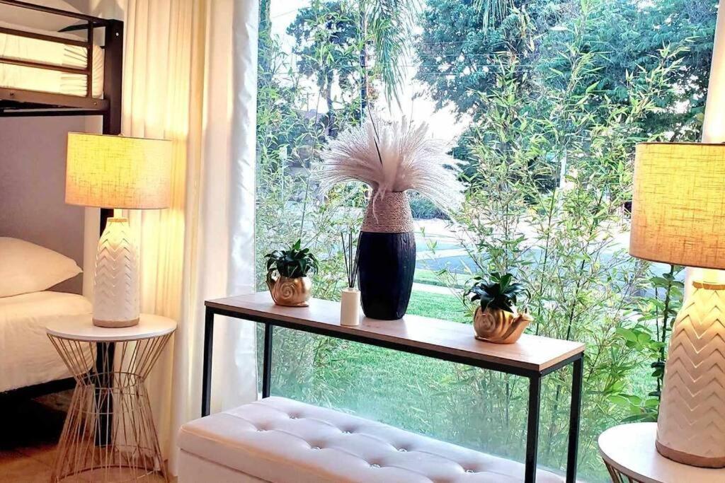 Stylish Ranch With Gorgeous Swimming Pool & Piano Los Angeles