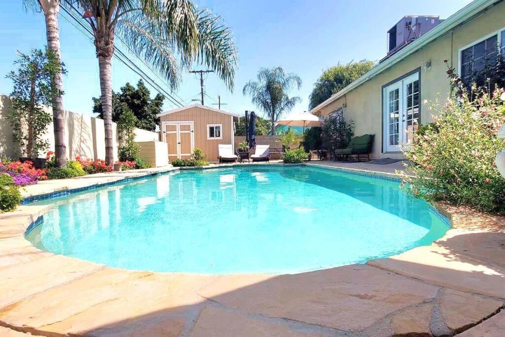 Stylish Ranch With Gorgeous Swimming Pool & Piano