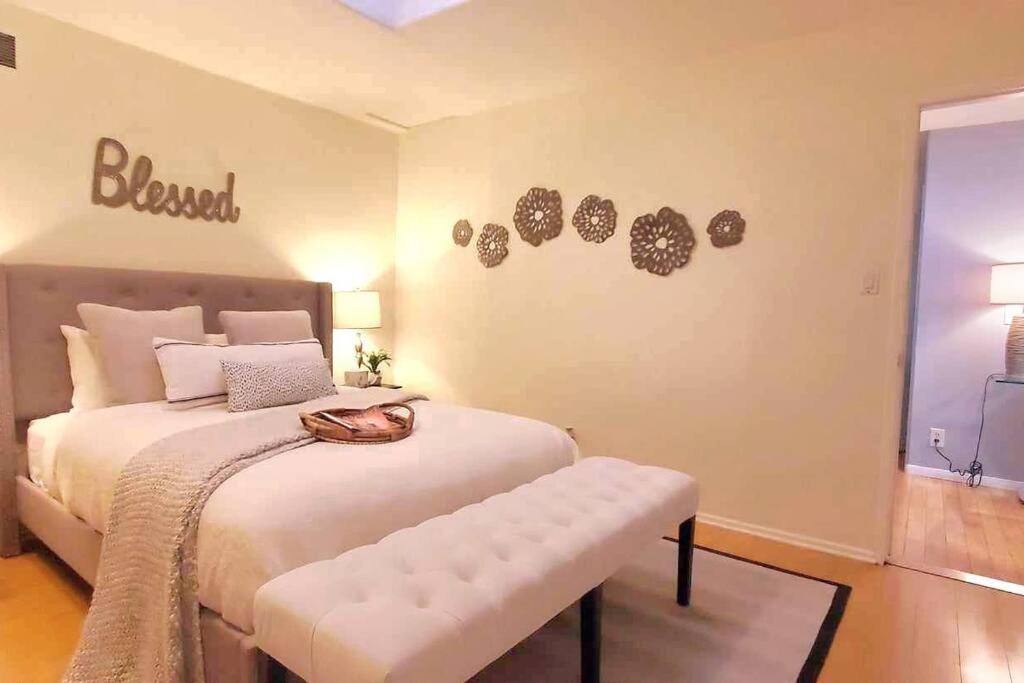 Stylish Ranch With Gorgeous Swimming Pool & Piano
