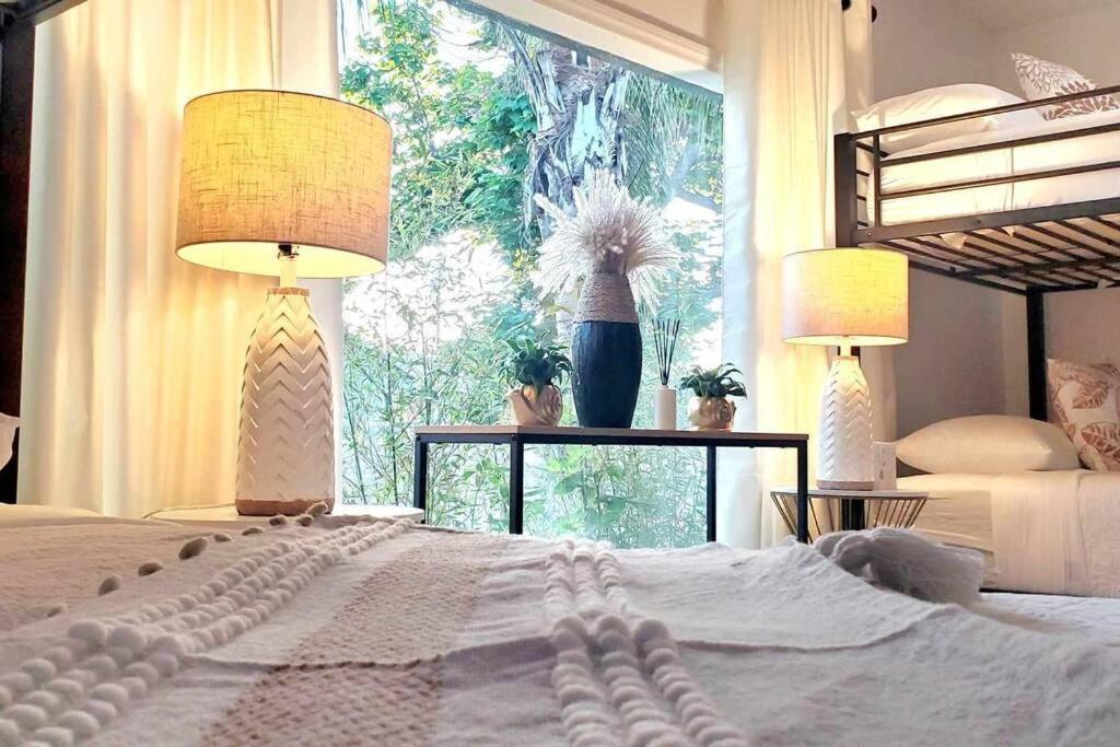 Stylish Ranch With Gorgeous Swimming Pool & Piano *