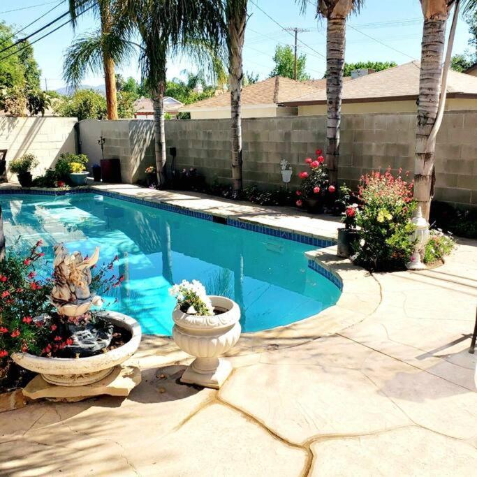 Stylish Ranch With Gorgeous Swimming Pool & Piano * Los Angeles