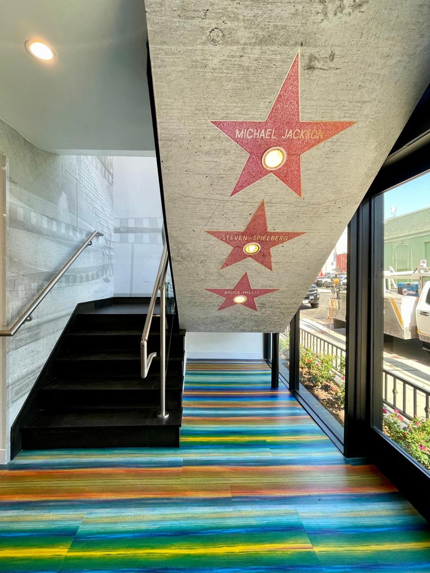 Hotel Rudra - Hollywood *