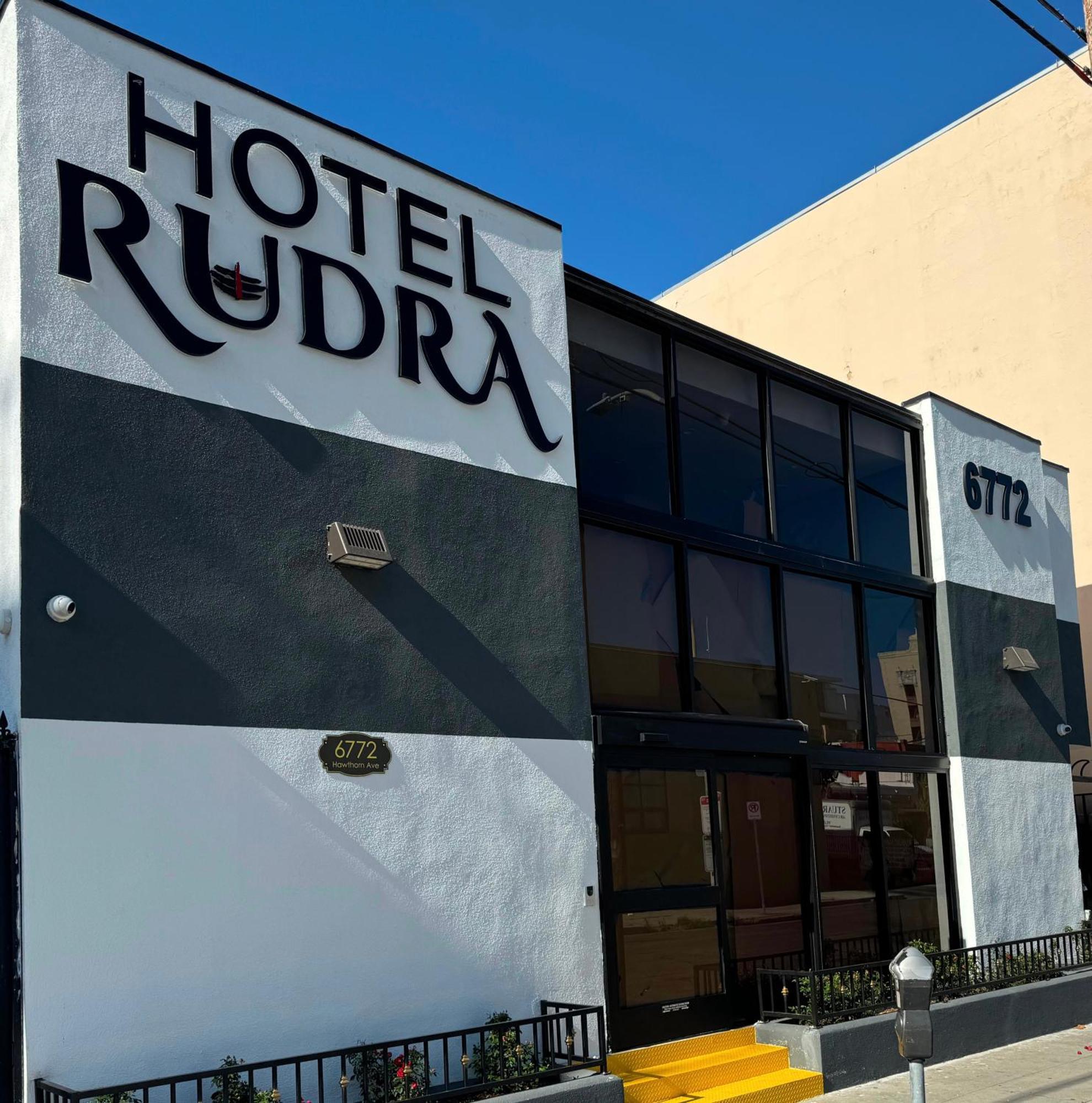 Rudra - Hollywood Hotel