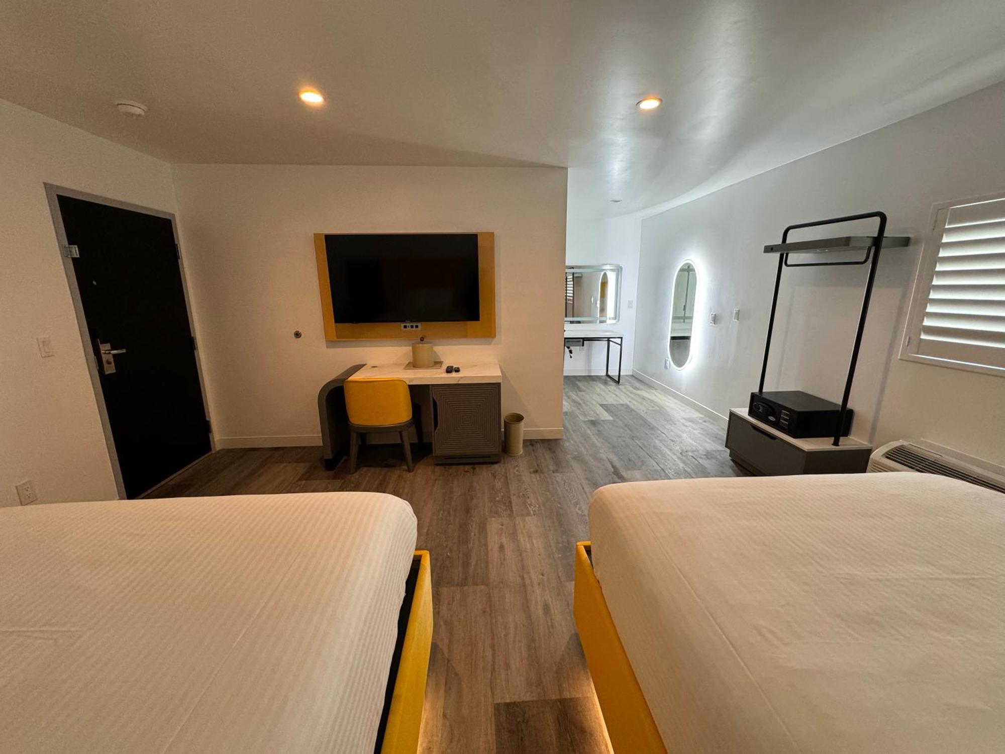 Hotel Rudra - Hollywood Los Angeles