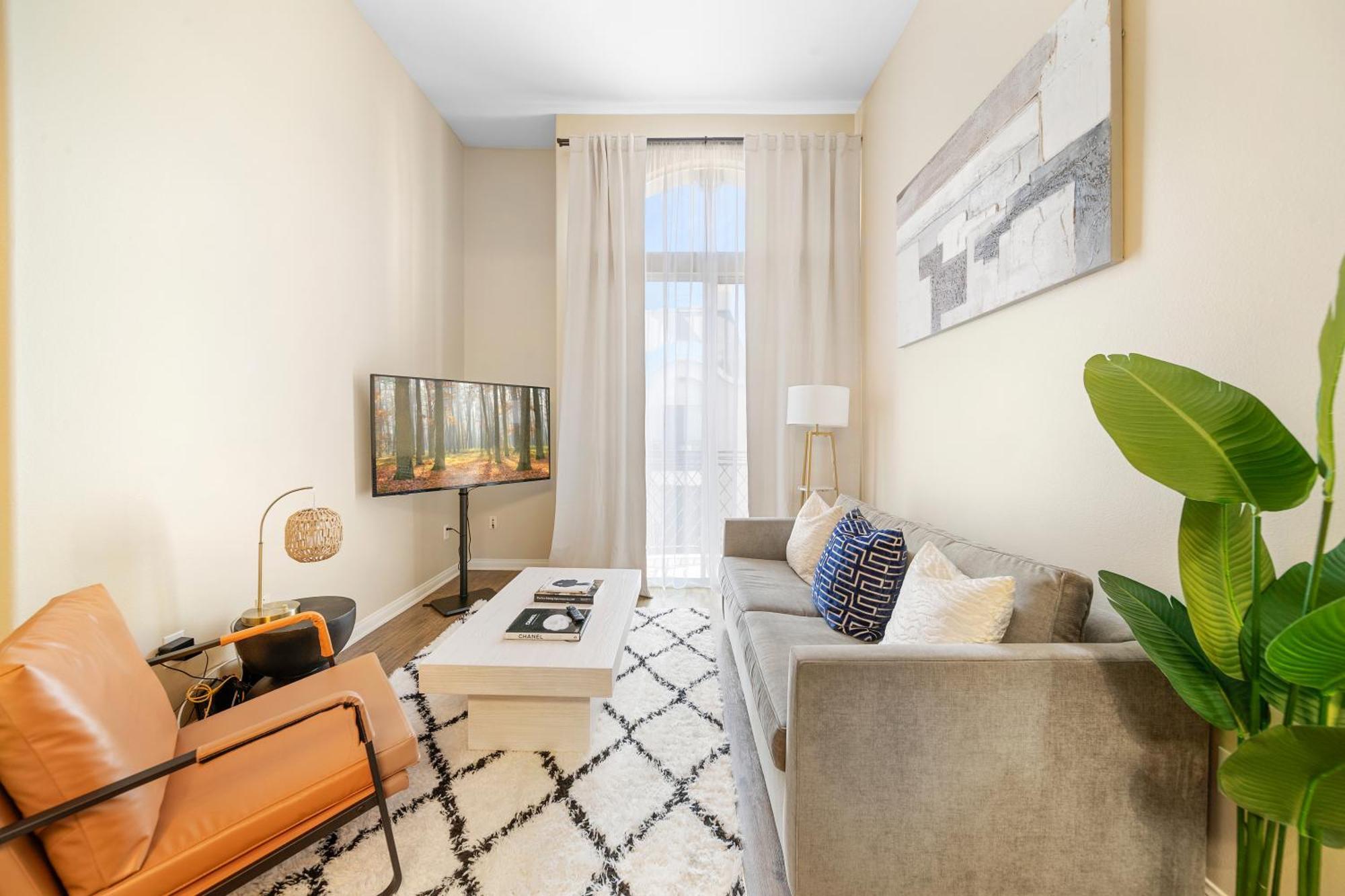 In Style-bliss The Apartment Los Angeles