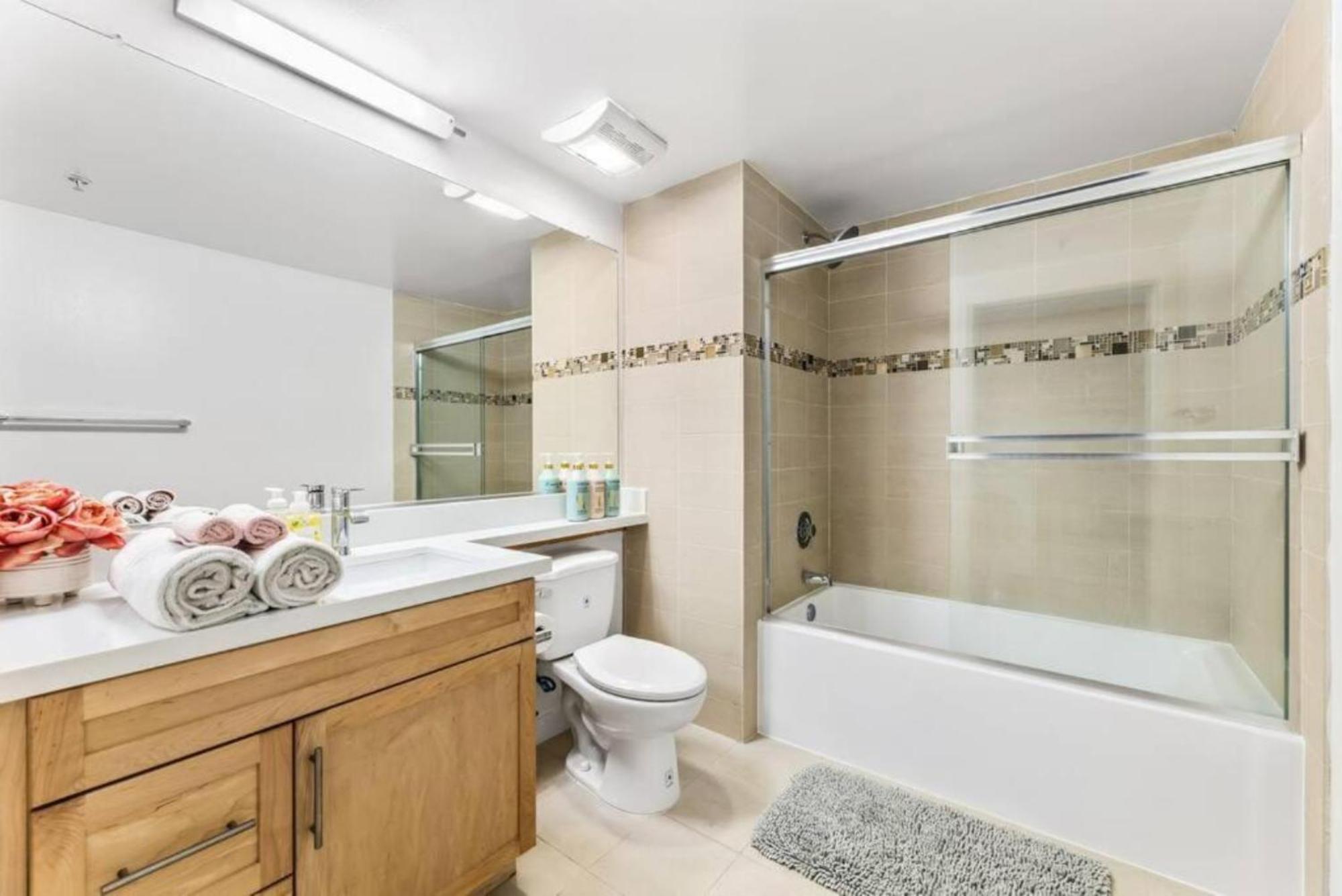 Apartment Beachside Studio, Walk To Santa Monica & Pier I Free Parking! Los Angeles