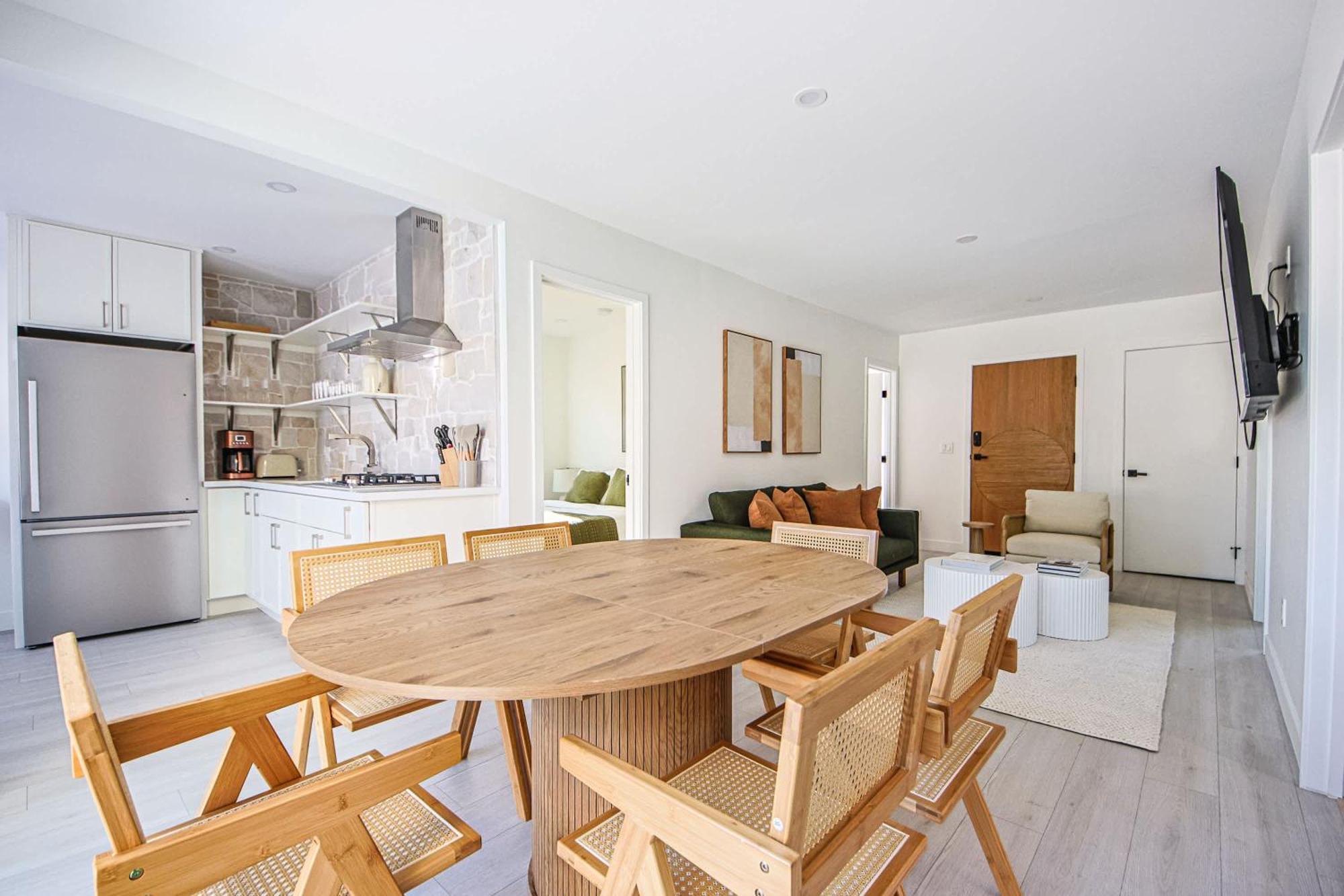 Holiday home Cozy 4b With Pool 15 Minutes To Venice Beach *