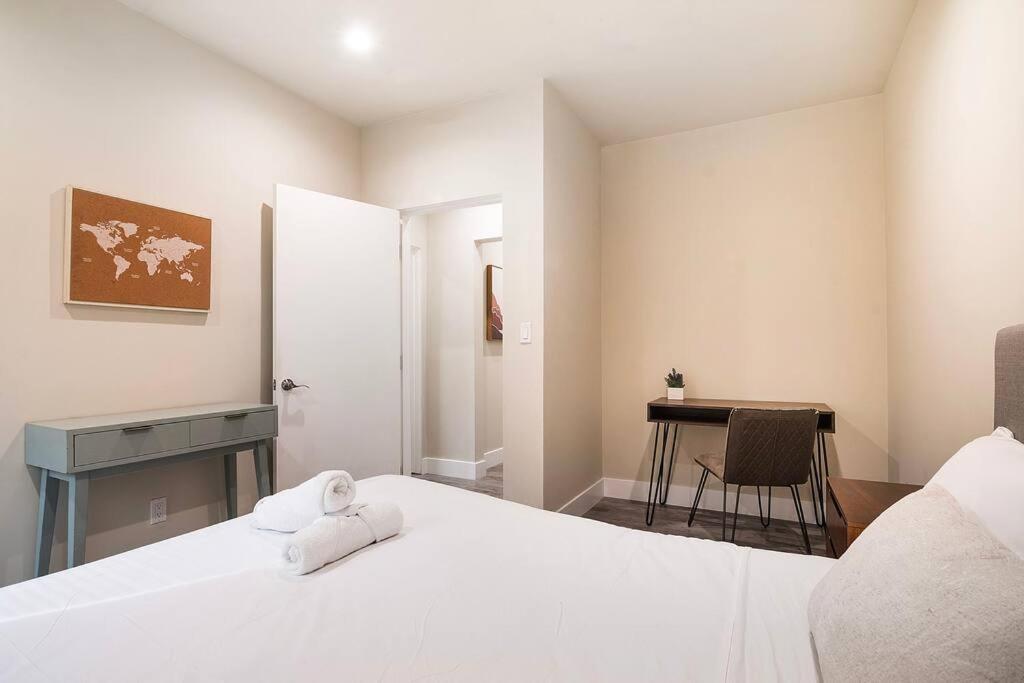 Stylish 4br Prime Location Hancock Park *
