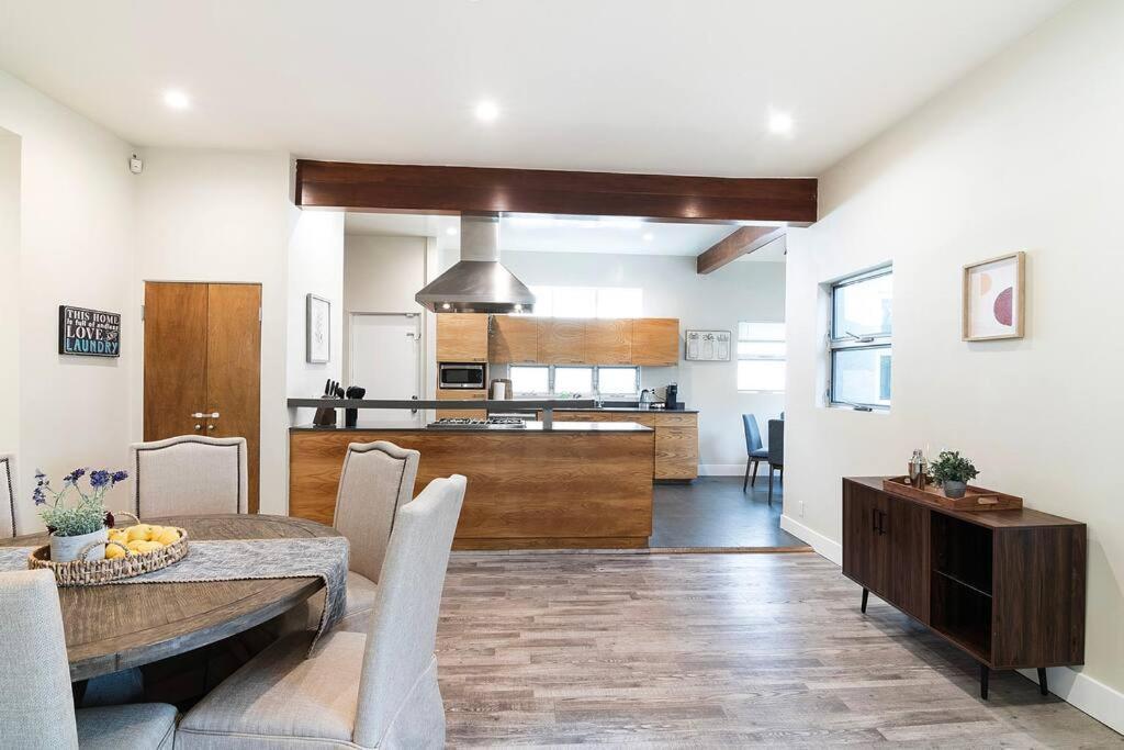 Stylish 4br Prime Location Hancock Park *