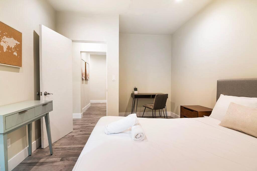 Stylish 4br Prime Location Hancock Park * Los Angeles