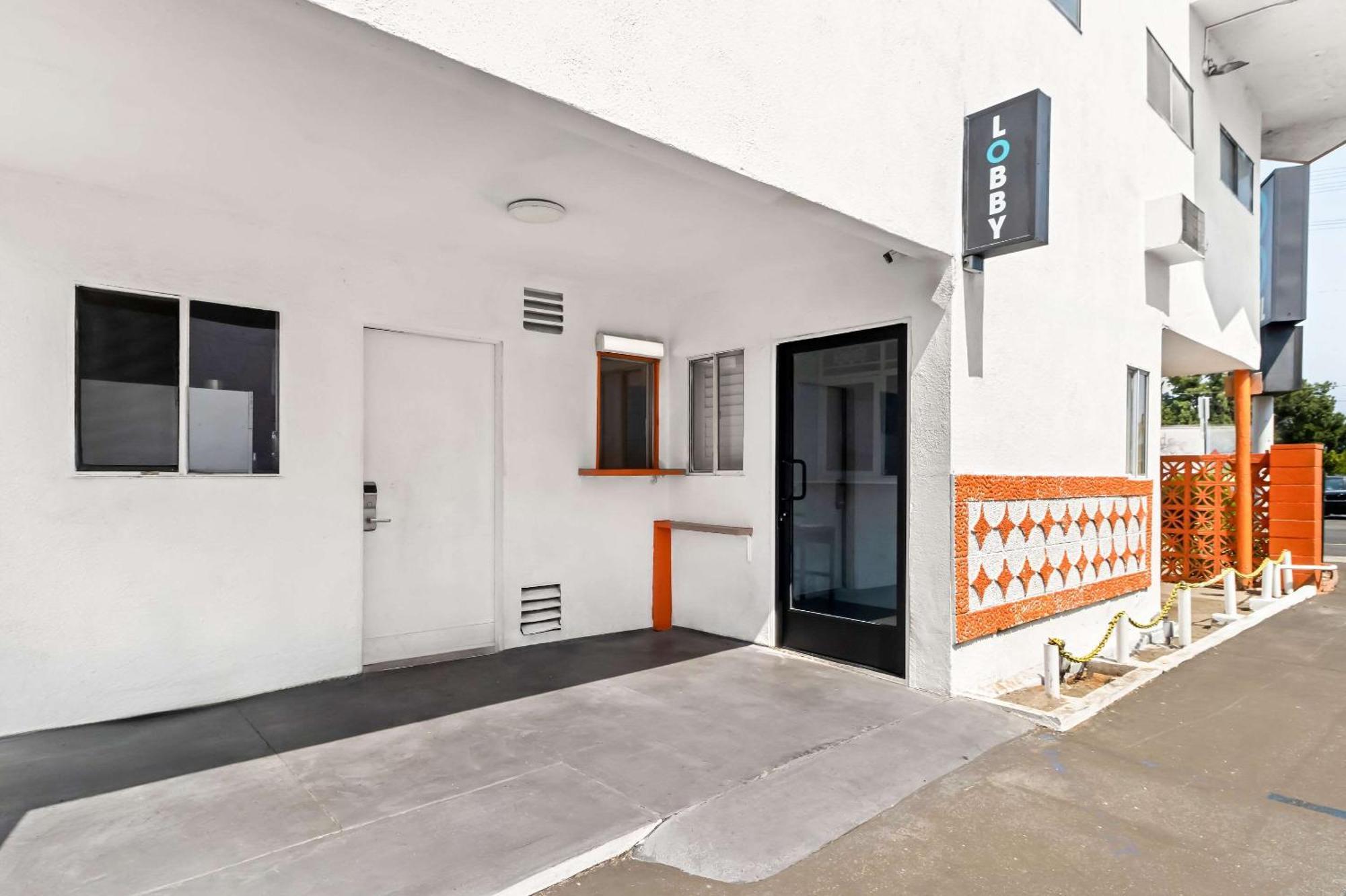Hotel Rodeway & North Hollywood Burbank Airport - Universal Area 2*