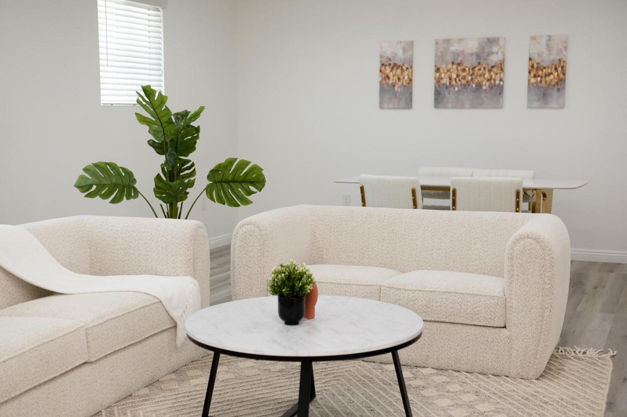 Charming La Retreat Near Usc & Downtown Highlights- 1 Bedroom With Shared Access 4* Los Angeles