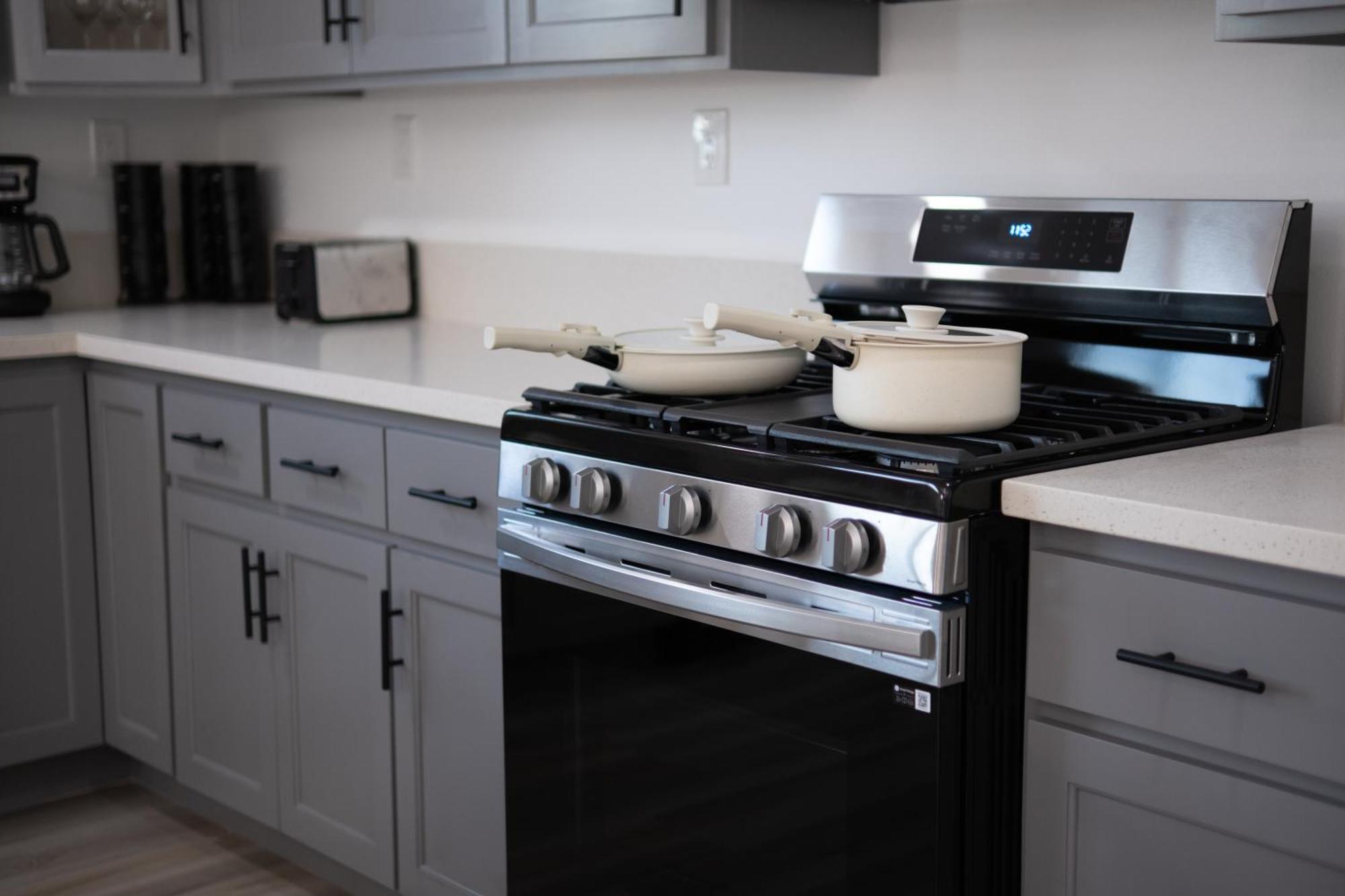 Charming La Retreat Near Usc & Downtown Highlights- 1 Bedroom With Shared Access Hotel 4*