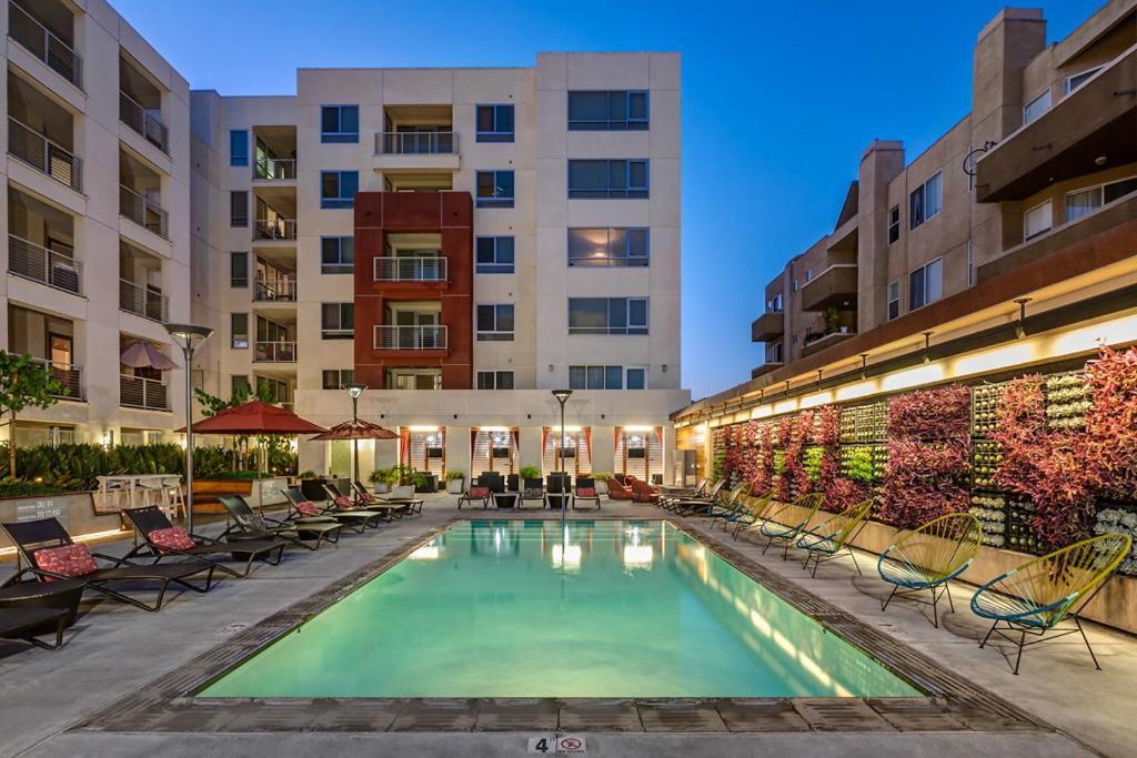 Stylish Vibes 1bd In Weho