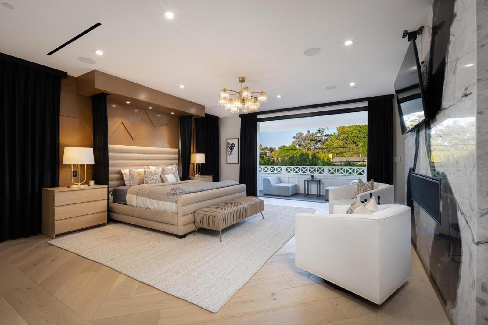 Gardner Modern
