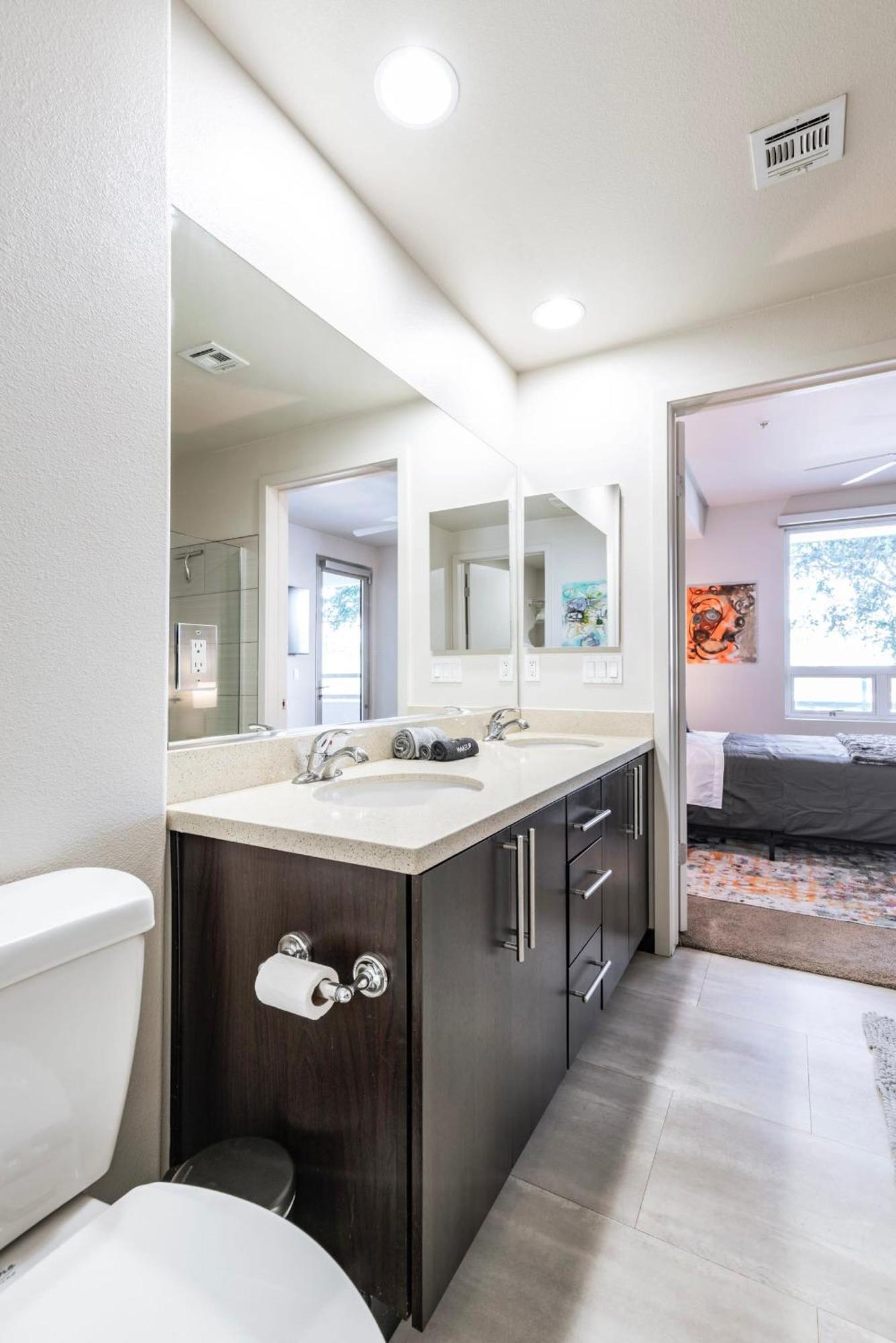 Apartment Elegant 2br Modern Luxury In The Heart Of West Hollywood