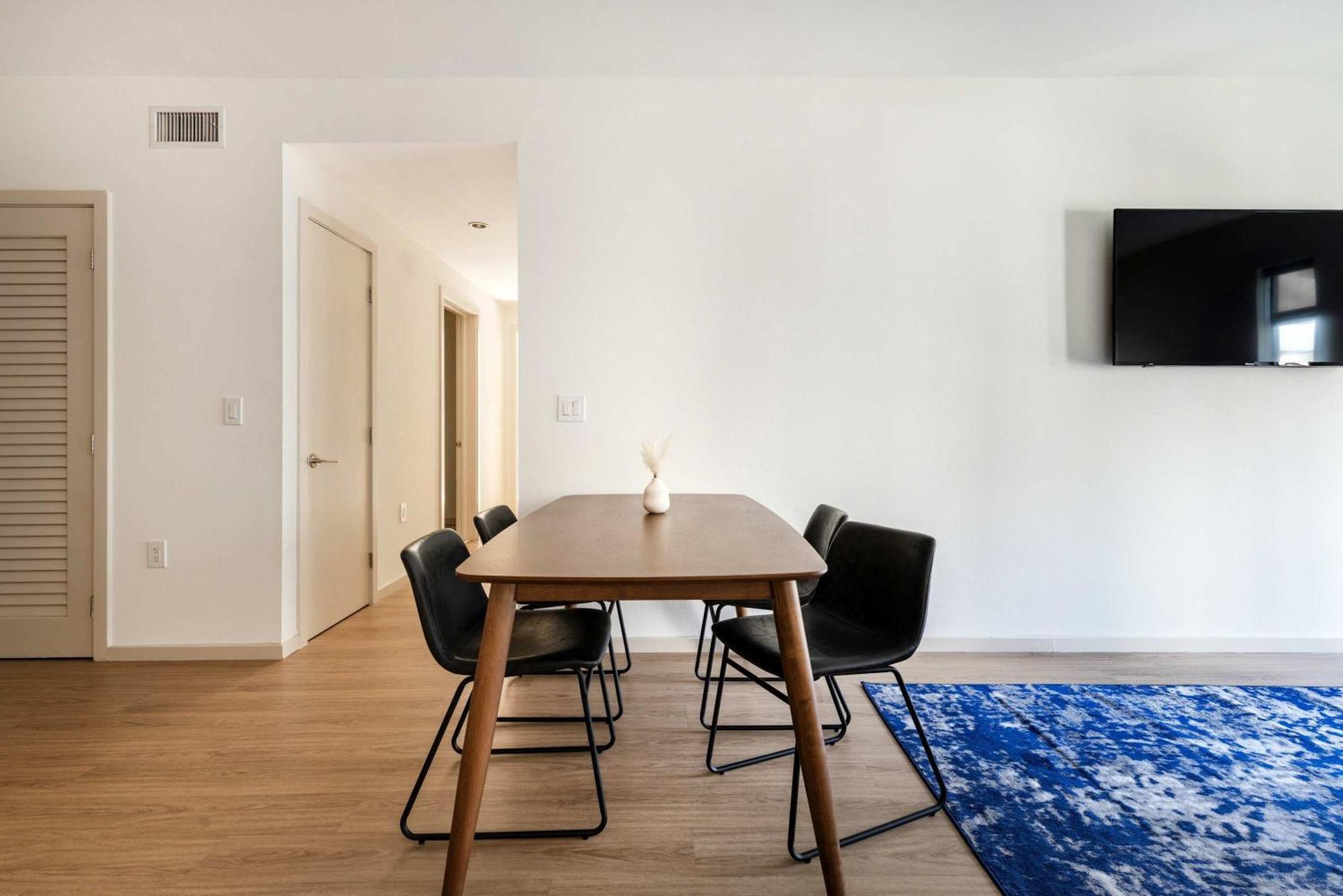 New 2br Hollywood Opulent Oasis Retreat Los Angeles