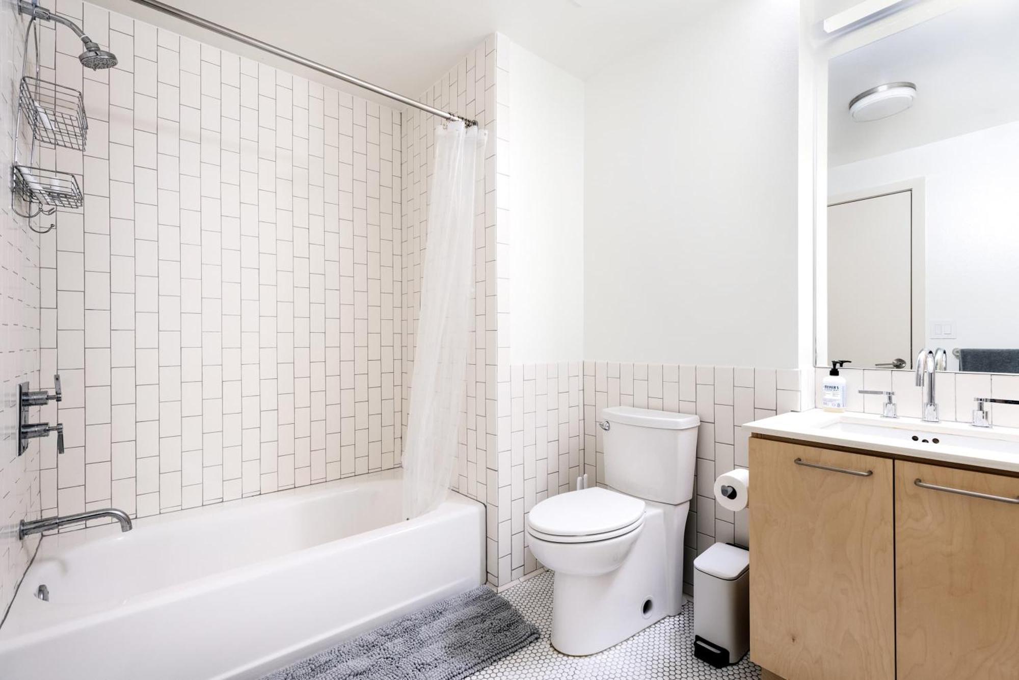 New 2br Hollywood Opulent Oasis Retreat Apartment
