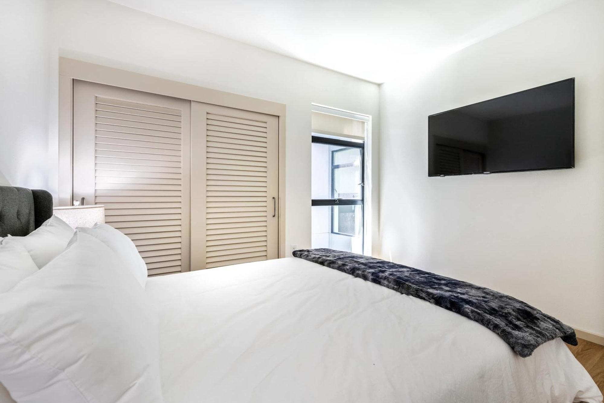 New 2br Hollywood Opulent Oasis Retreat