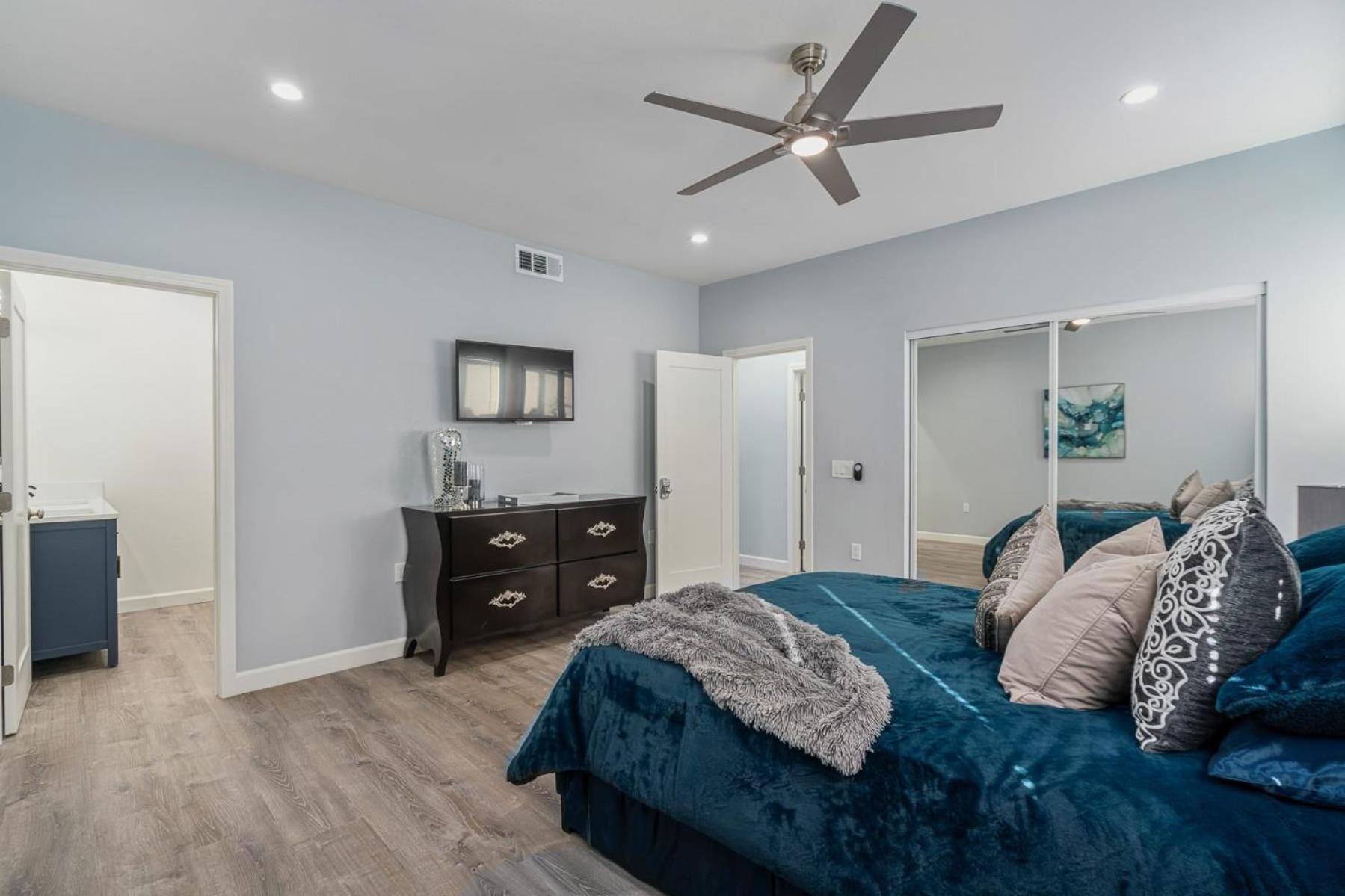 Holiday home New Beauty By Avantstay Modern Location