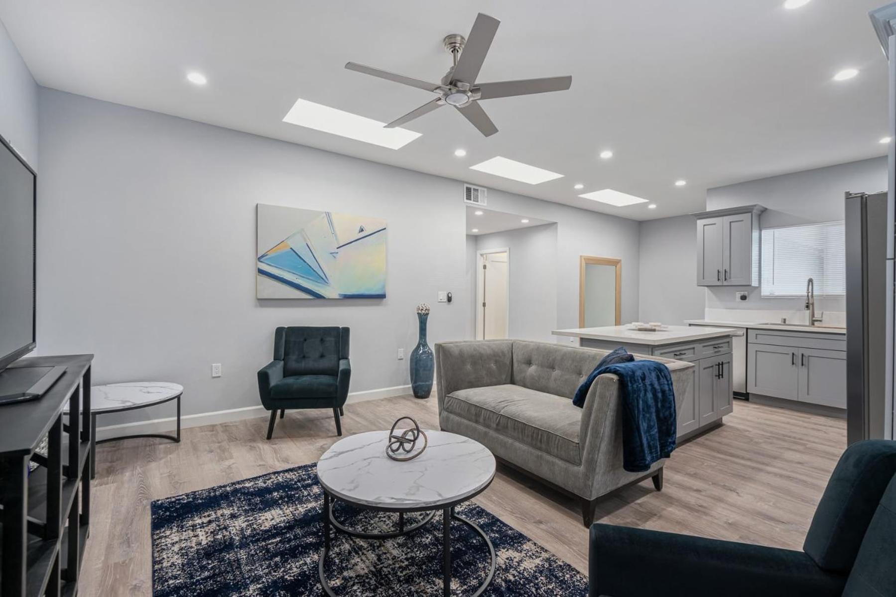 Holiday home New Beauty By Avantstay Modern Location