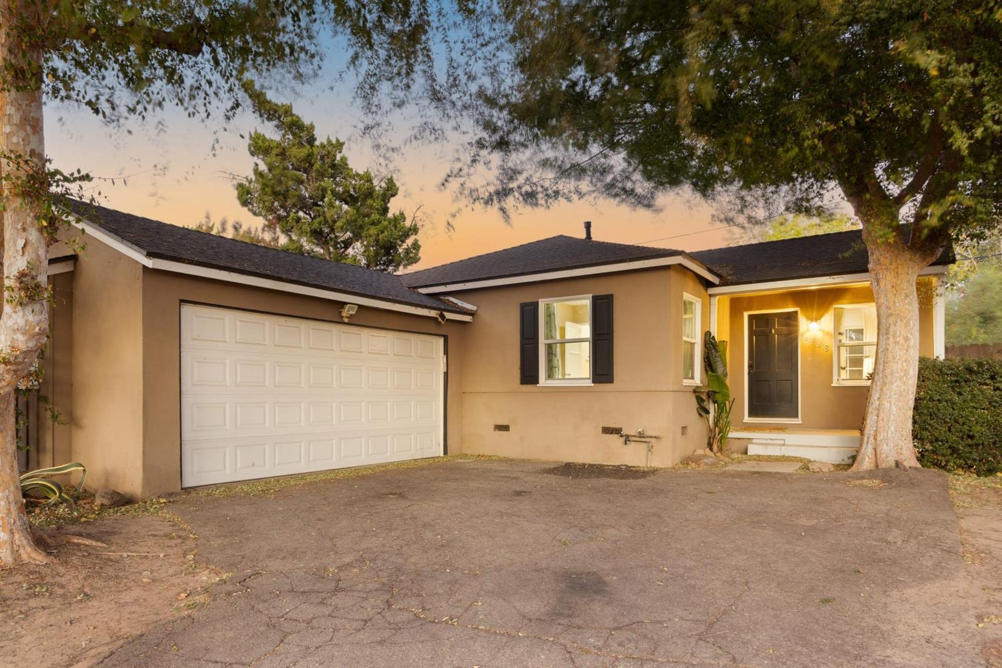 Holiday home Balcom By Avantstay Newly Furnished Valley Los Angeles