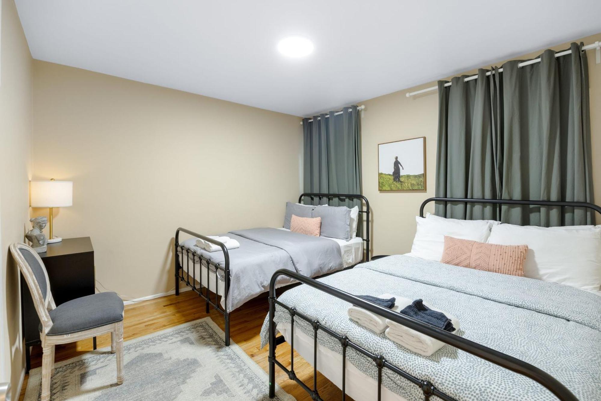 Balcom By Avantstay Newly Furnished Valley Los Angeles