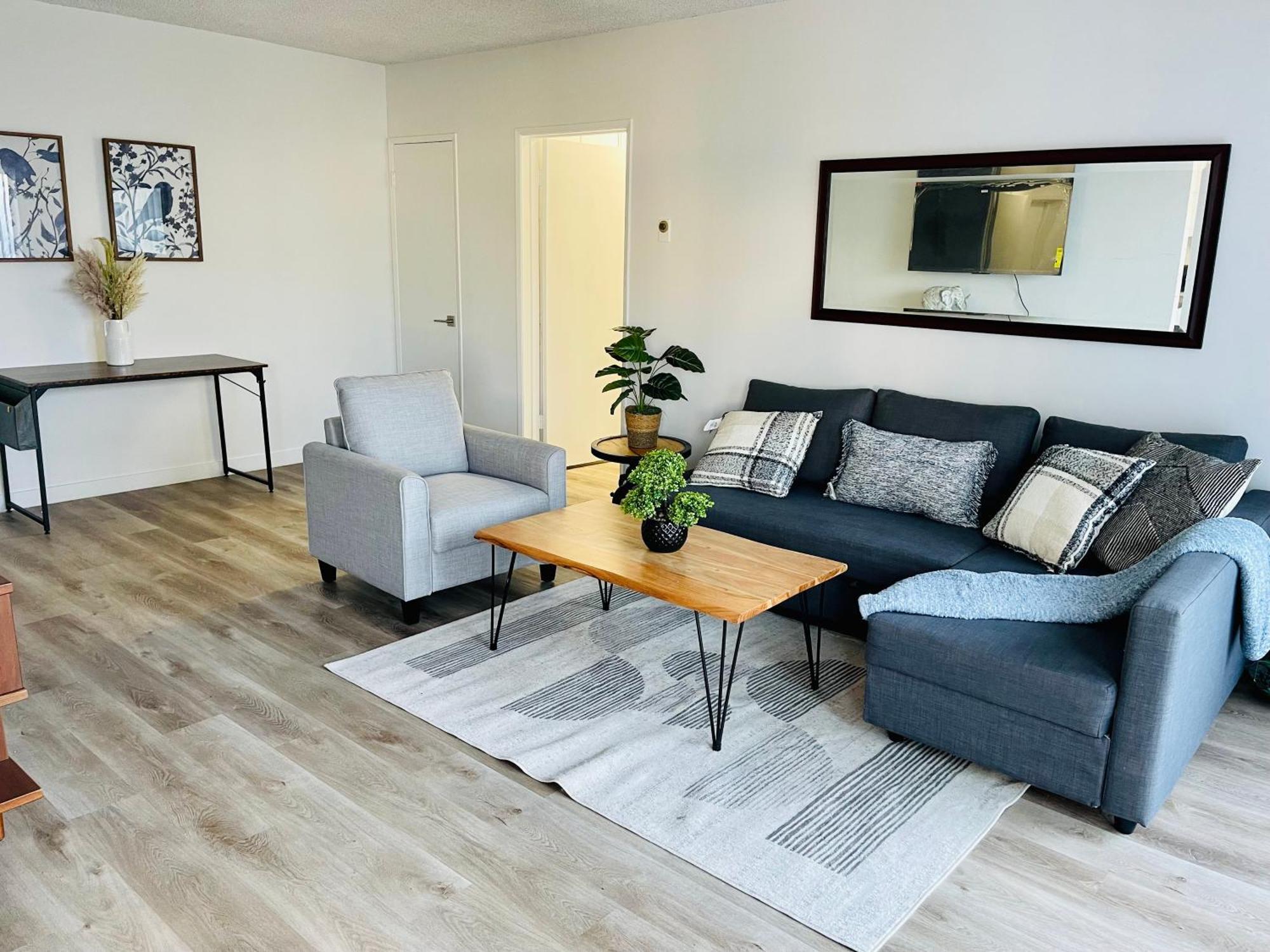 Modern Spacious & Bright 2bedroom W Balcony In Prime West La Los Angeles
