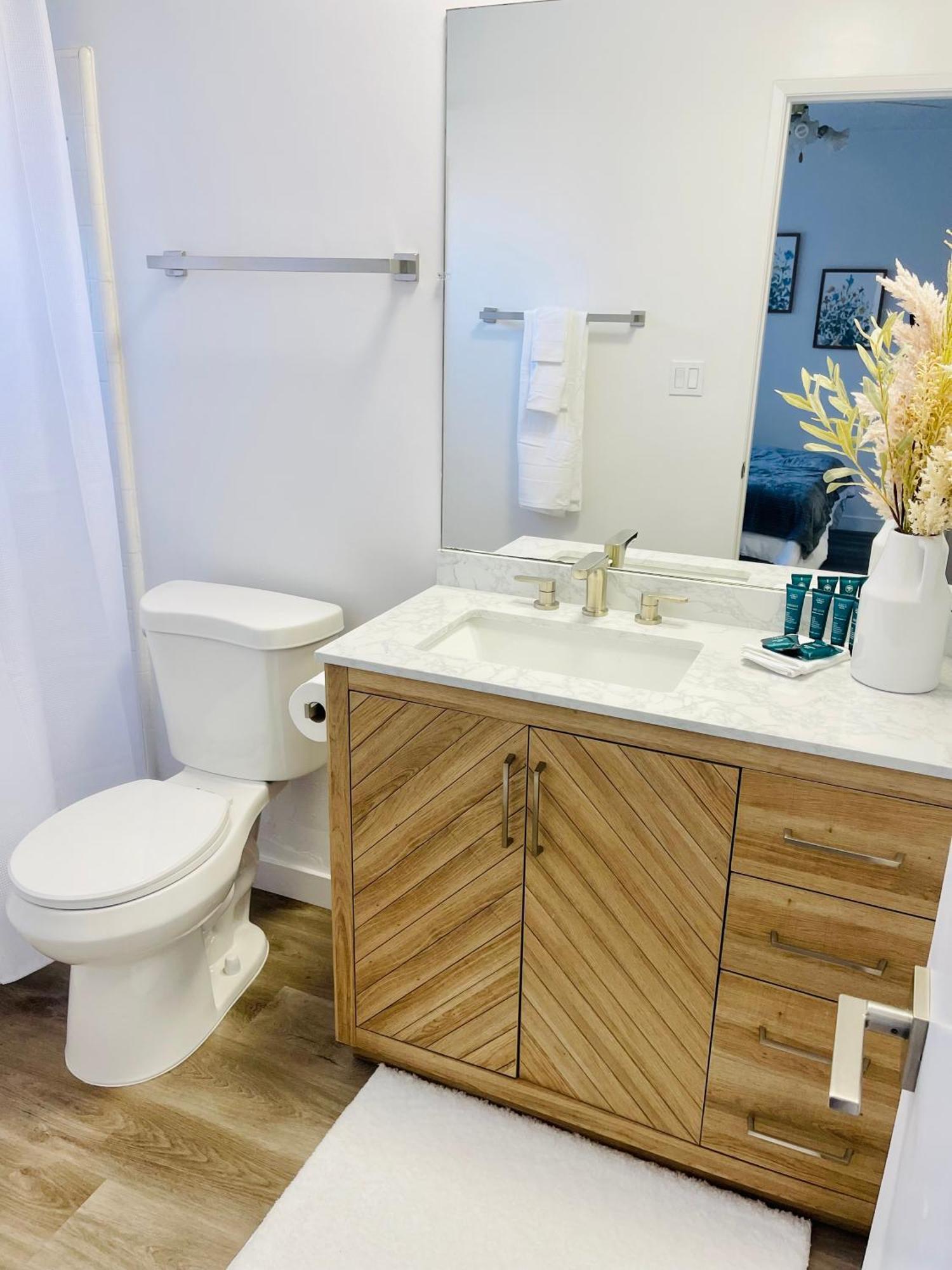 Apartment Modern Spacious & Bright 2bedroom W Balcony In Prime West La Los Angeles