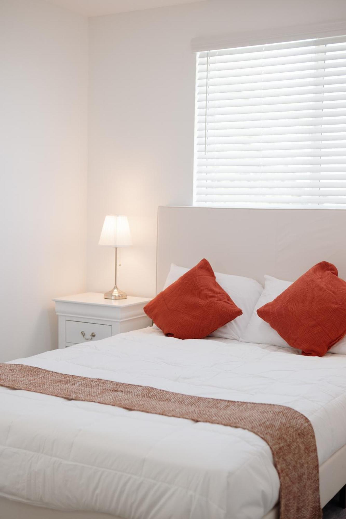 Charming La Retreat Near Usc & Downtown Highlights- 1 Bedroom With Shared Access 4*