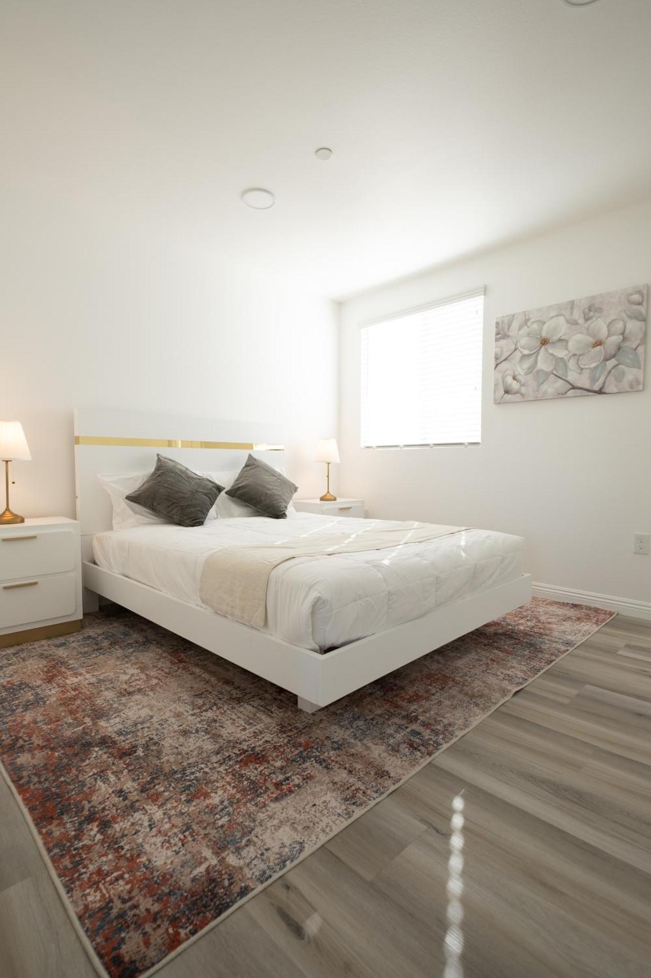 Charming La Retreat Near Usc & Downtown Highlights- 1 Bedroom With Shared Access Hotel