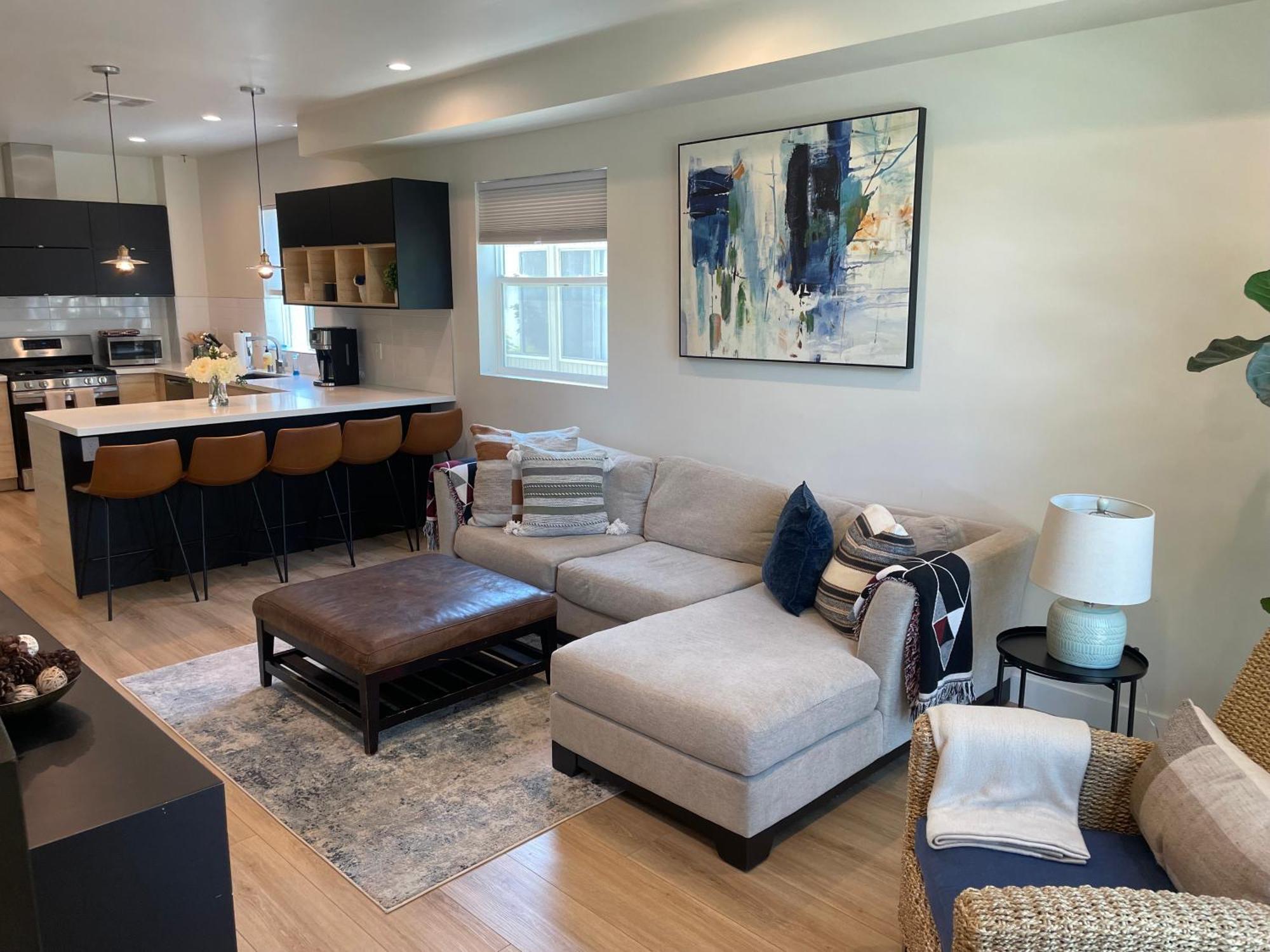 New Luxe 3b 3bath Townhouse Apartment Los Angeles